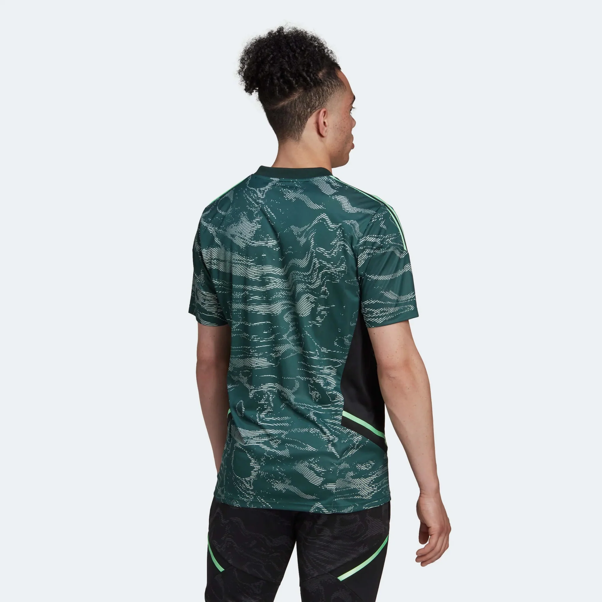 adidas 2022-23 Real Madrid EU Training Jersey - Green - Image 4