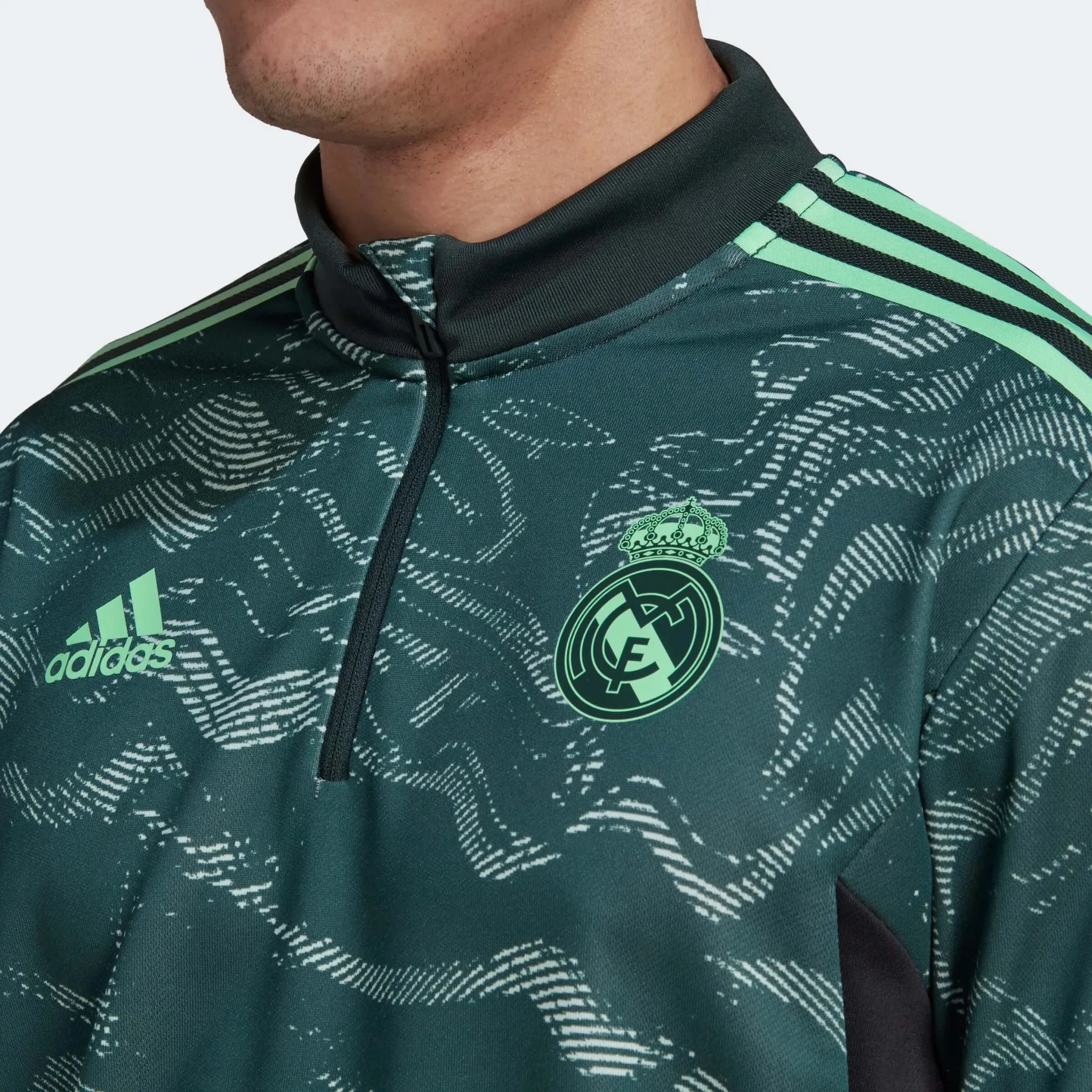 adidas 2022-23 Real Madrid EU Training Top - Green - Image 4