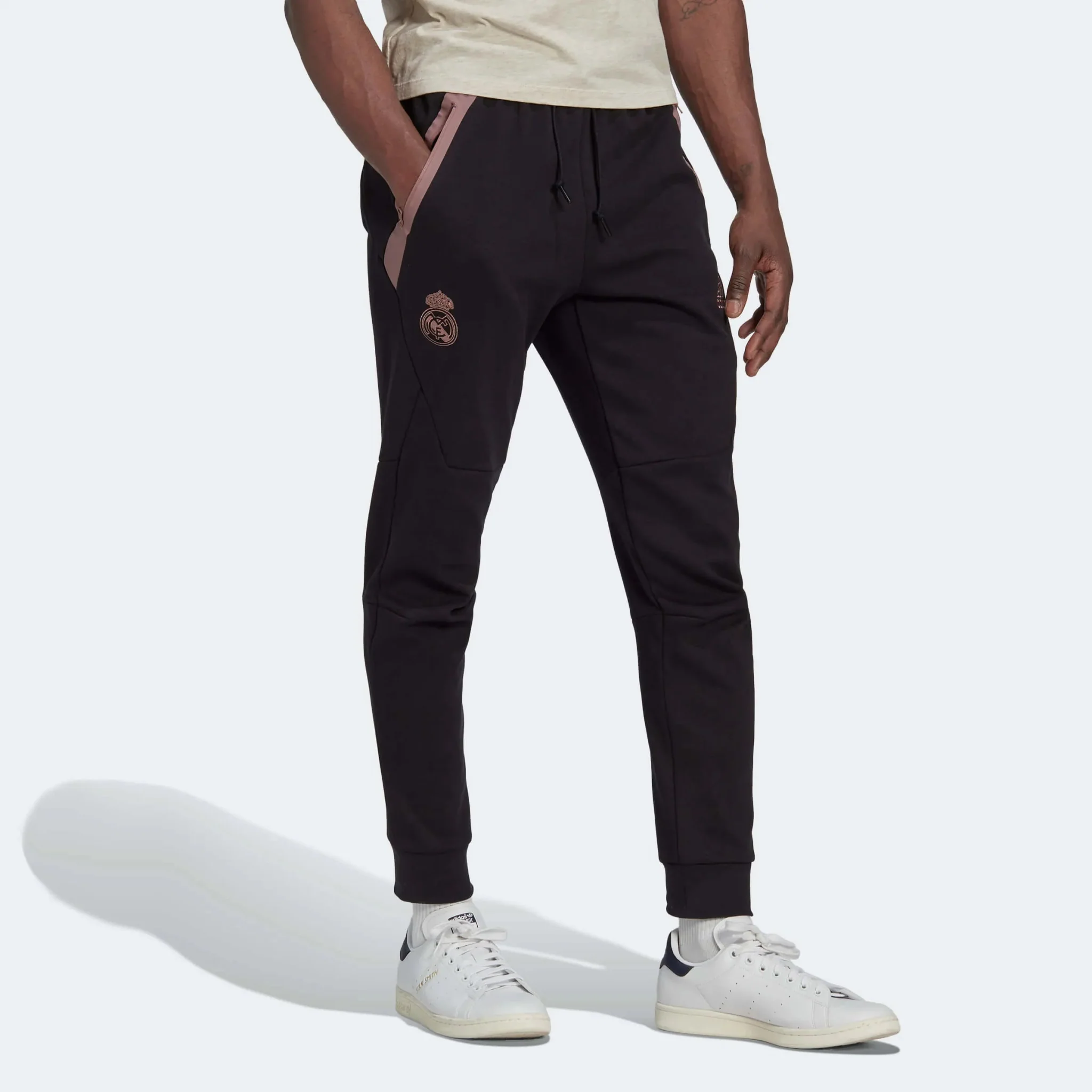 adidas 2022-23 Real Madrid Travel Pants - Black-Pink - Image 2