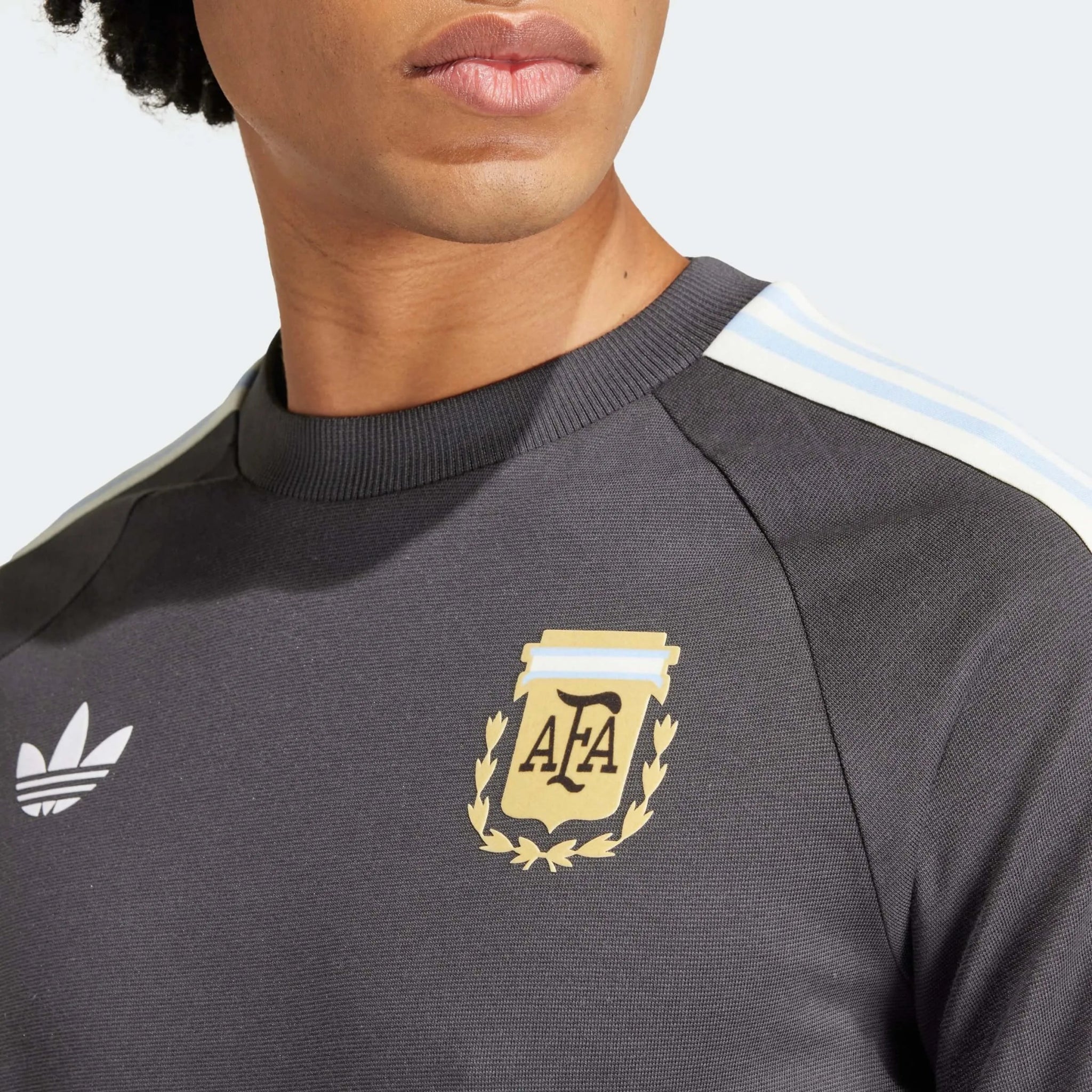 adidas 2023-24 Argentina Men's 3 Strip tee - Image 3