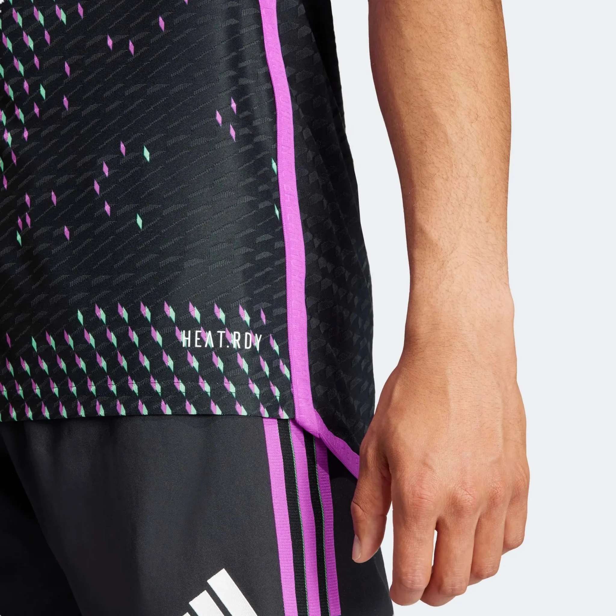 adidas 2023-24 Bayern Munich Men's Authentic Away Jersey - Image 14