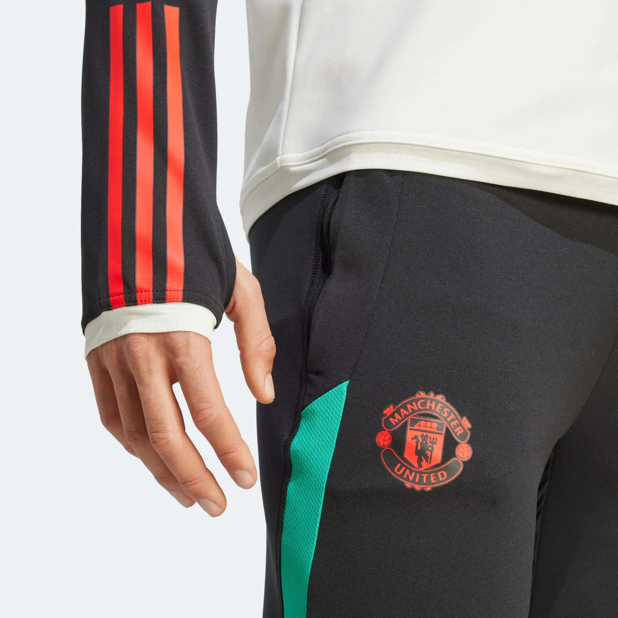 adidas 2023-24 Manchester United Men's Training Pants - Image 5