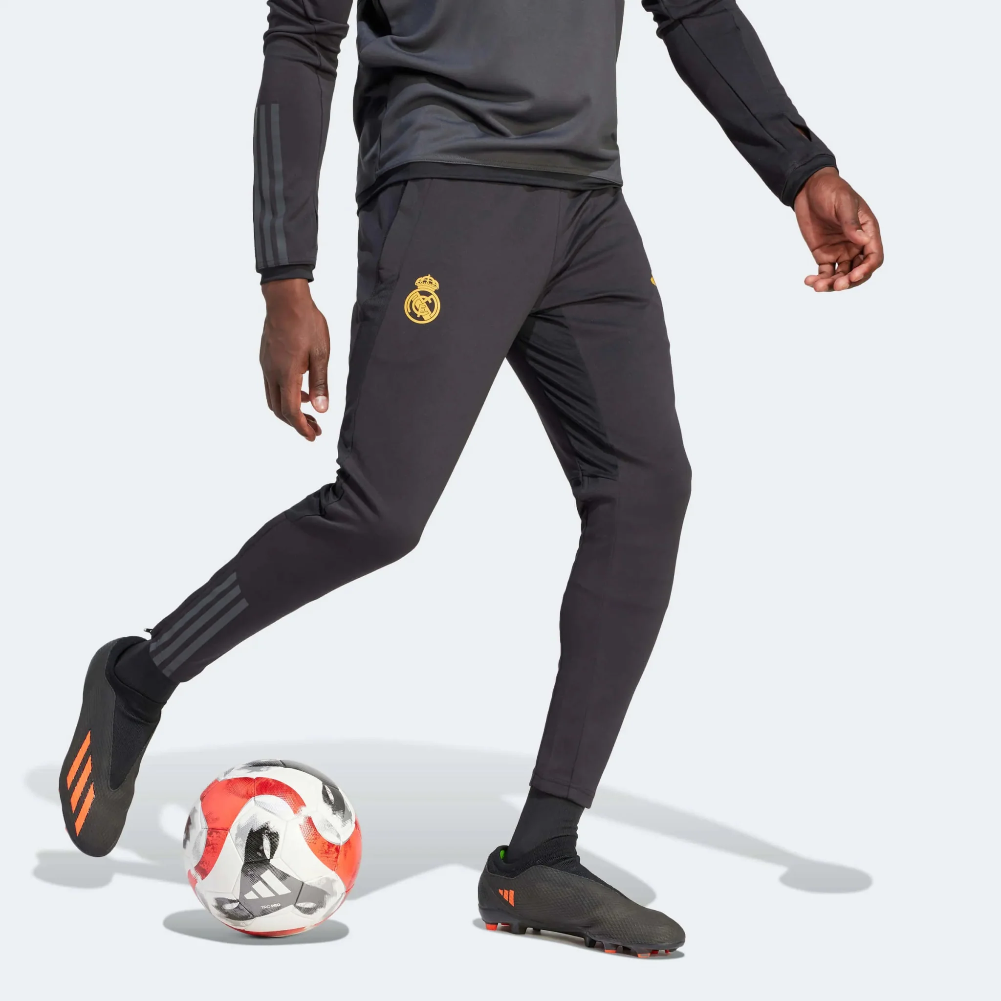 adidas 2023-24 Real Madrid Men's EU Training Pants - Image 2