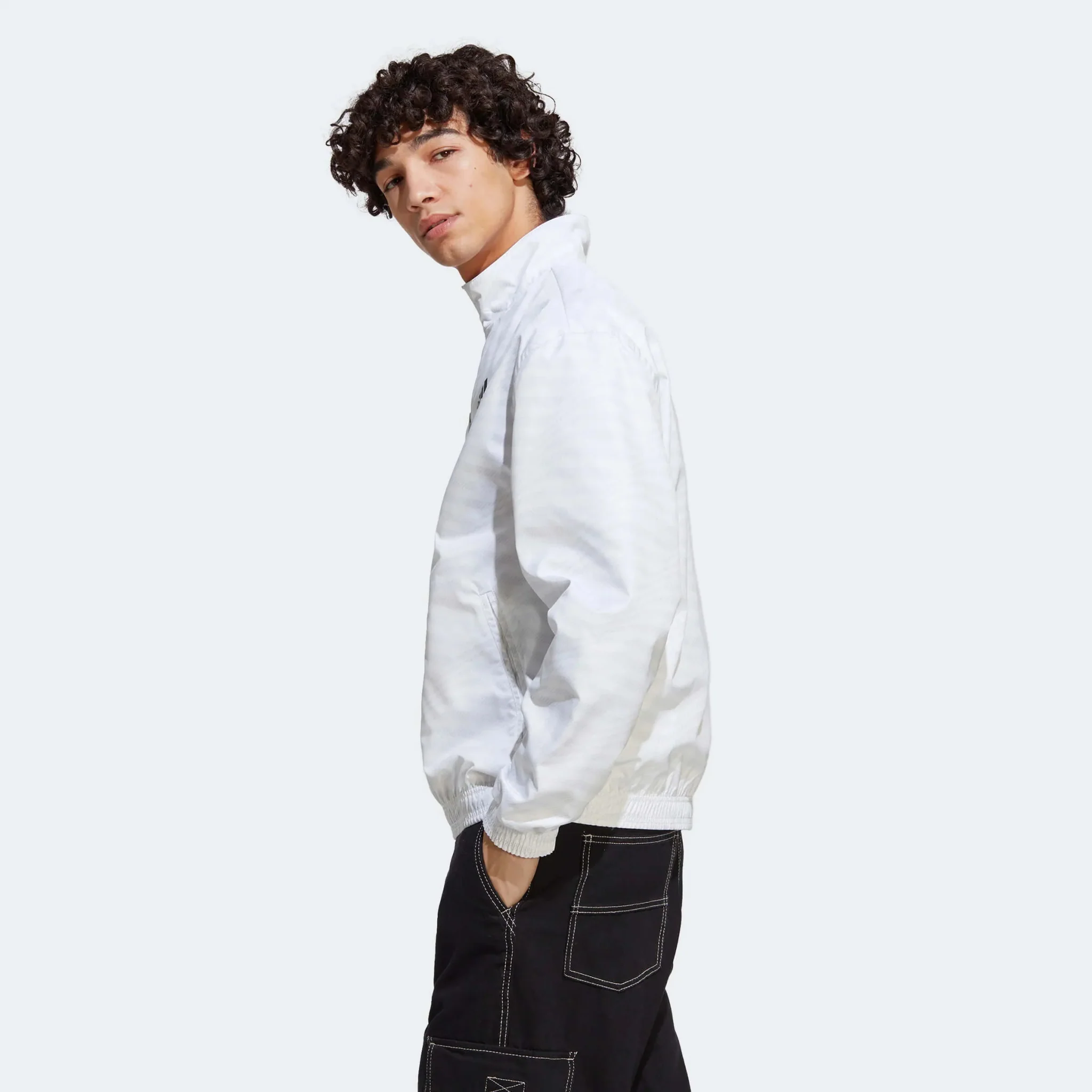 adidas 2023 Real Madrid Reversible Anthem Jacket - White - Image 2