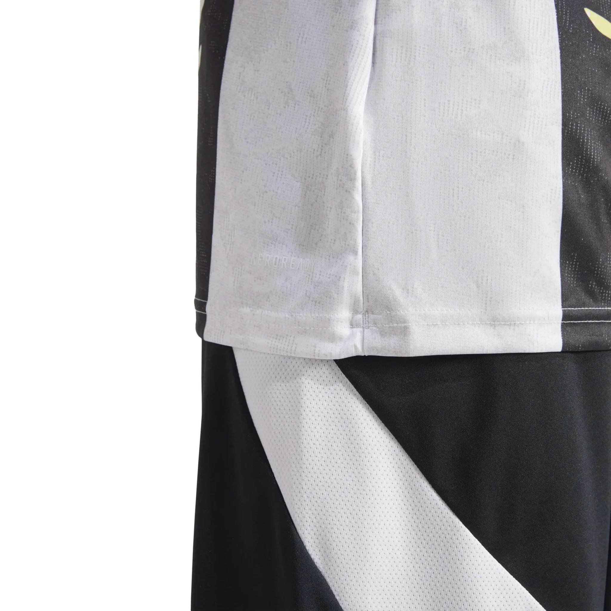 adidas 2024-25 Juventus Men's Pre-Match - Image 7