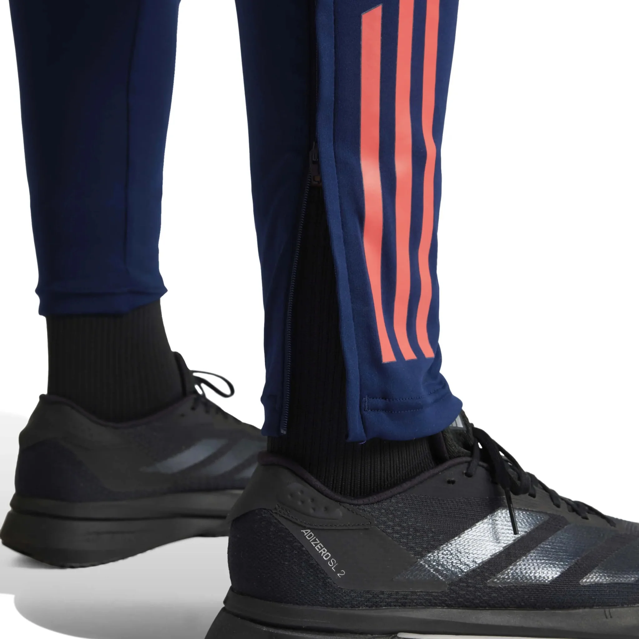 adidas 2024-25 Manchester United Men's Training Pants - Image 6