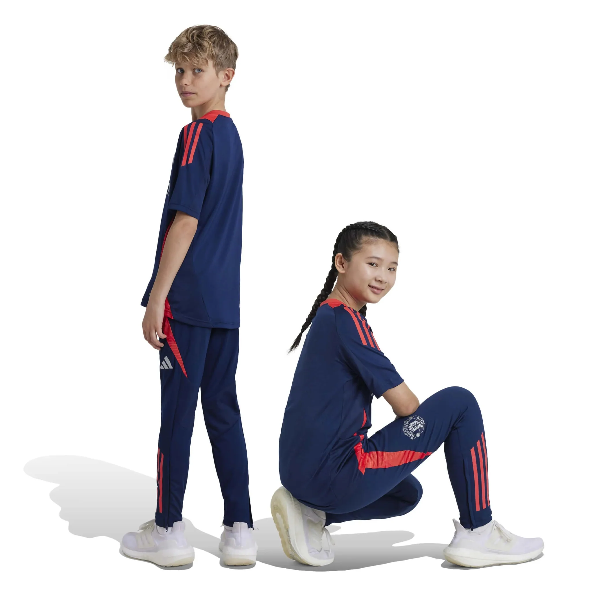 adidas 2024-25 Manchester United Youth Training Pants - Image 4