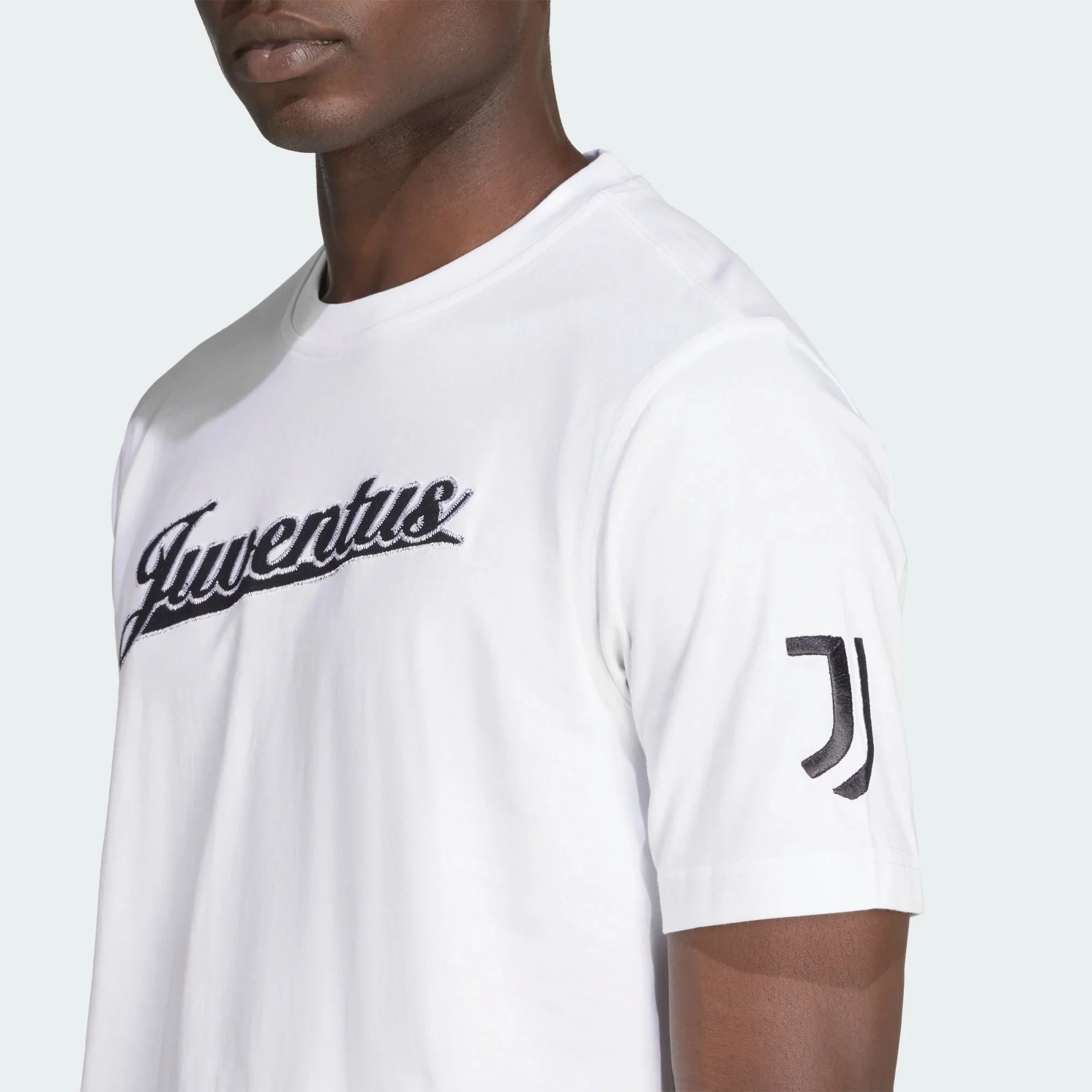adidas 2025-26 Juventus Men's US Tee - Image 5
