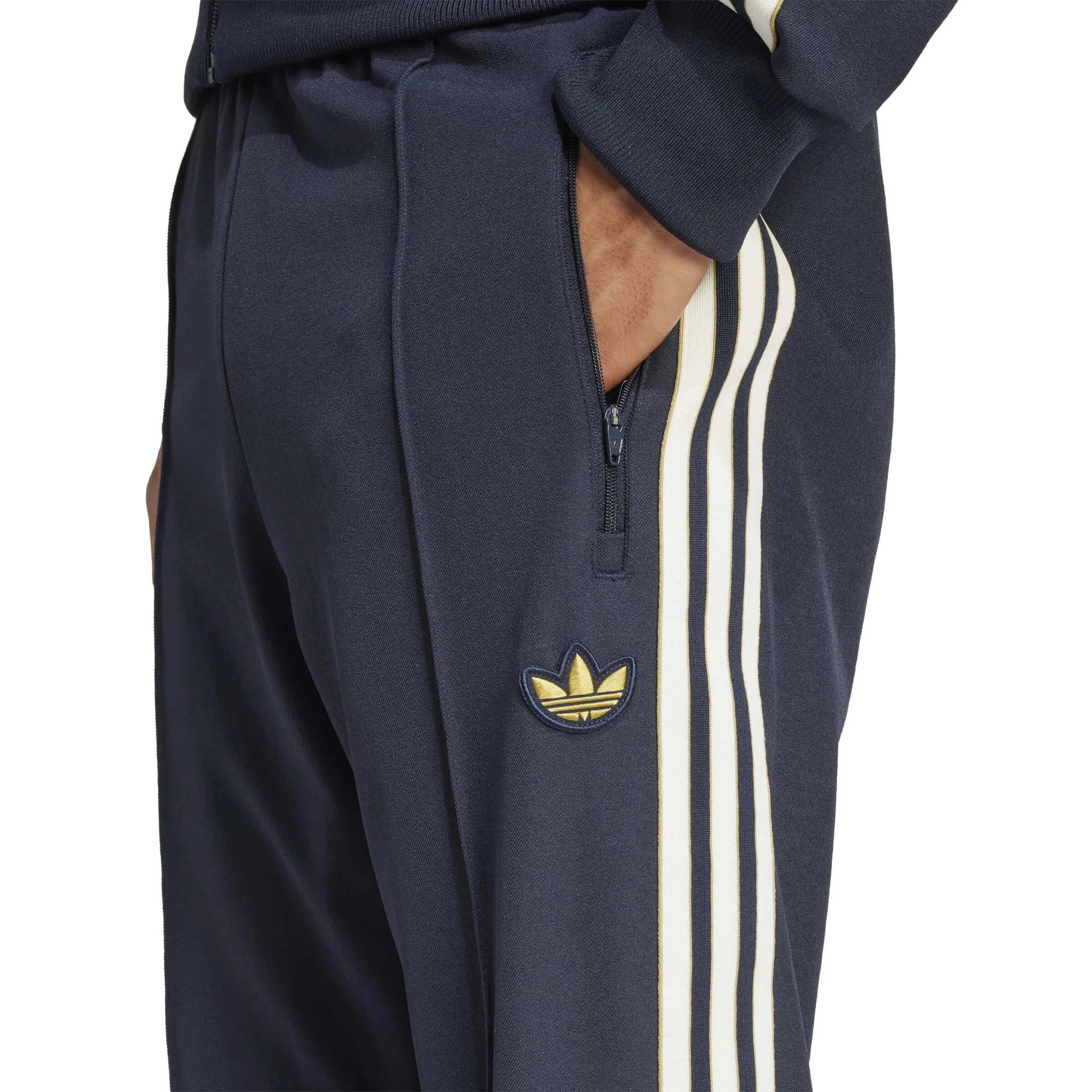 adidas 2025 Juventus Men's Icon Track Pants - Image 6