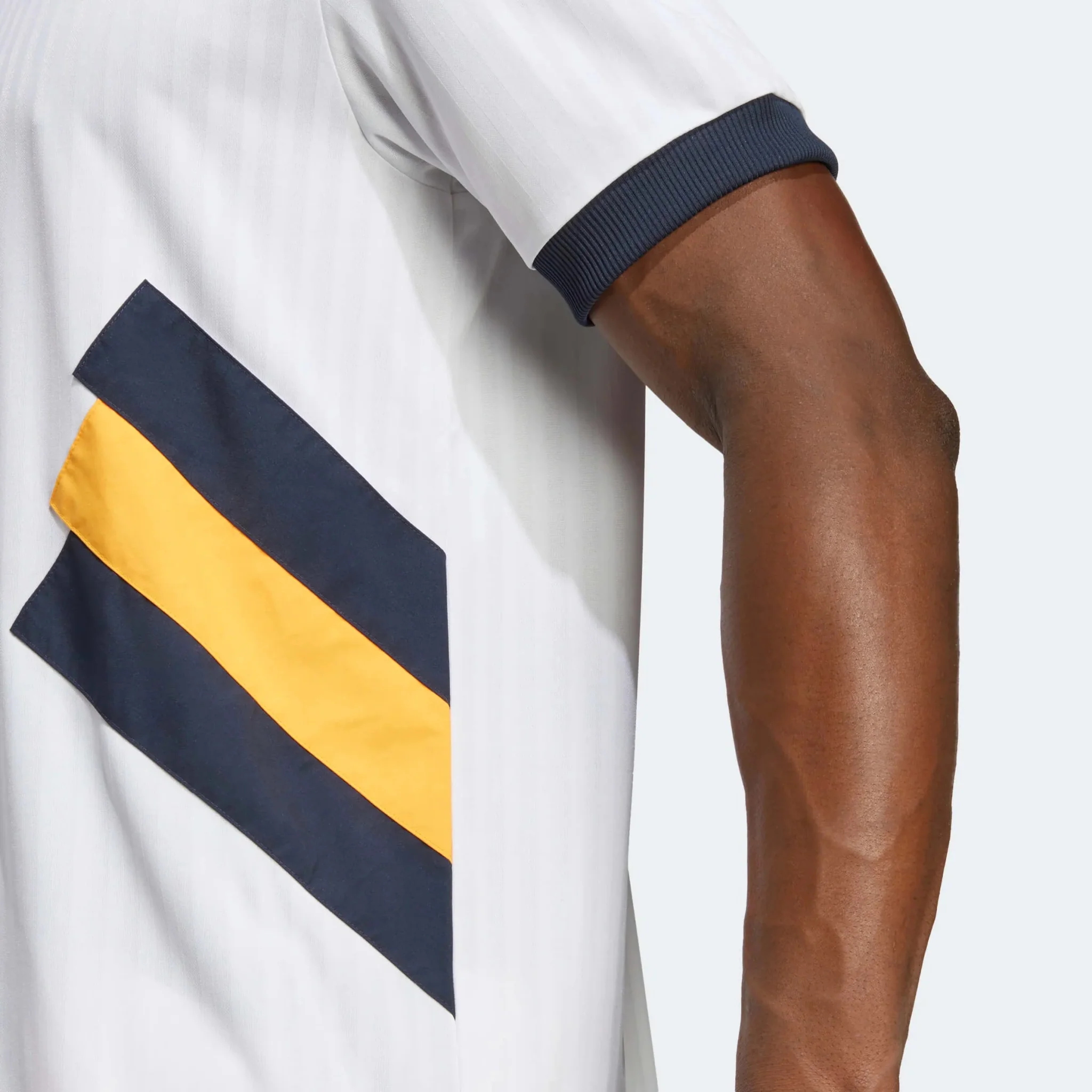 adidas 2023 Real Madrid Icon Jersey - White - Image 7