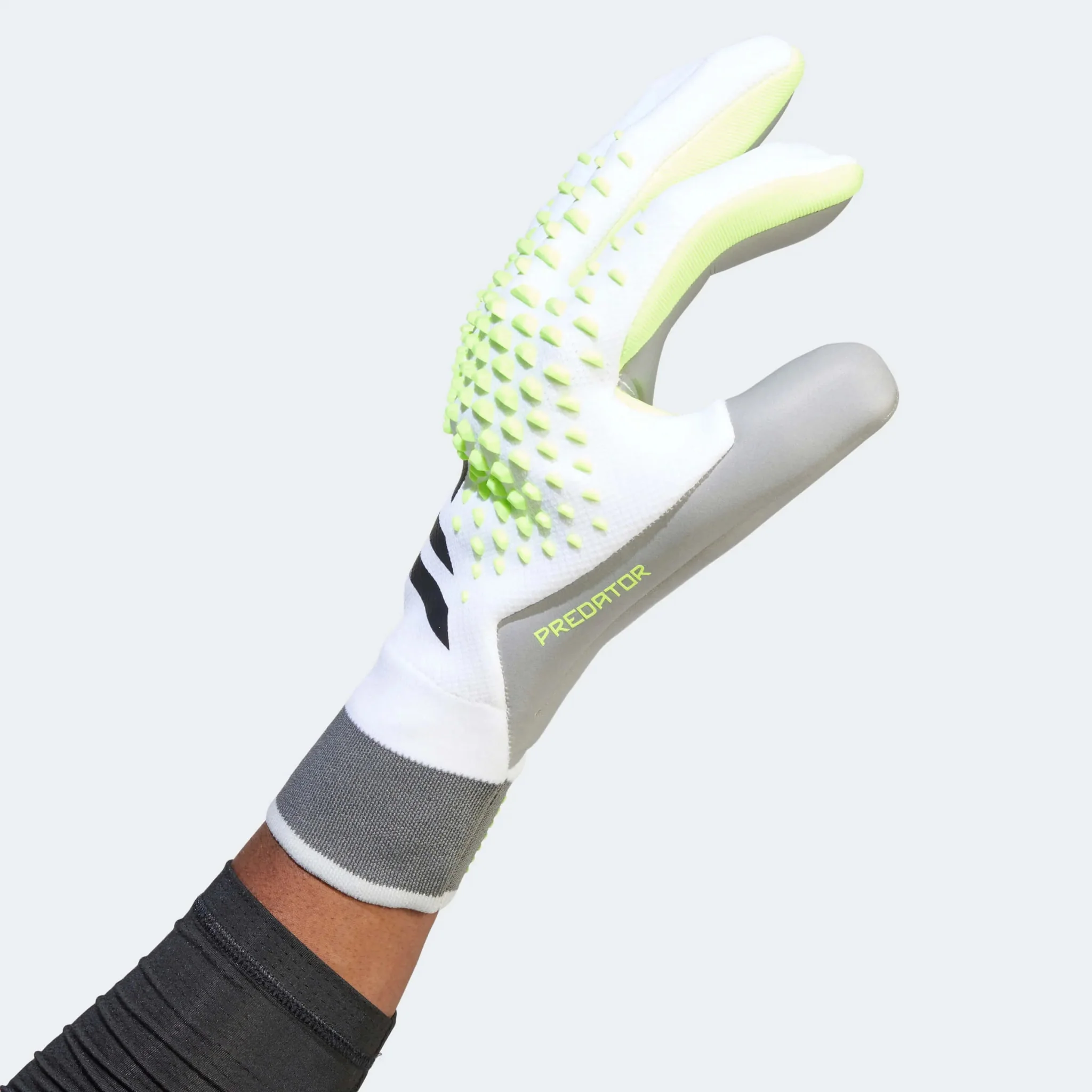 adidas Predator GL Pro Fingersave Goalkeeper Gloves - Image 2