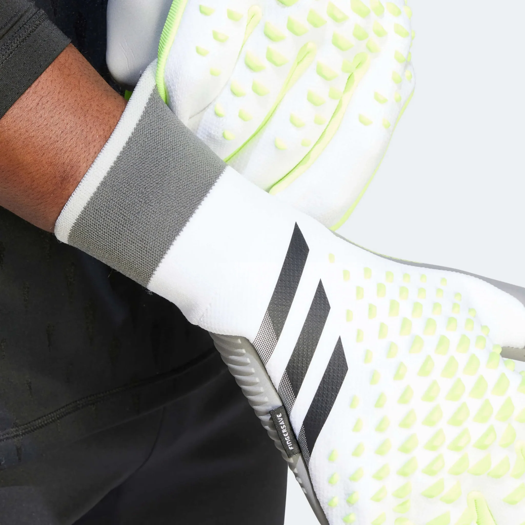 adidas Predator GL Pro Fingersave Goalkeeper Gloves - Image 3