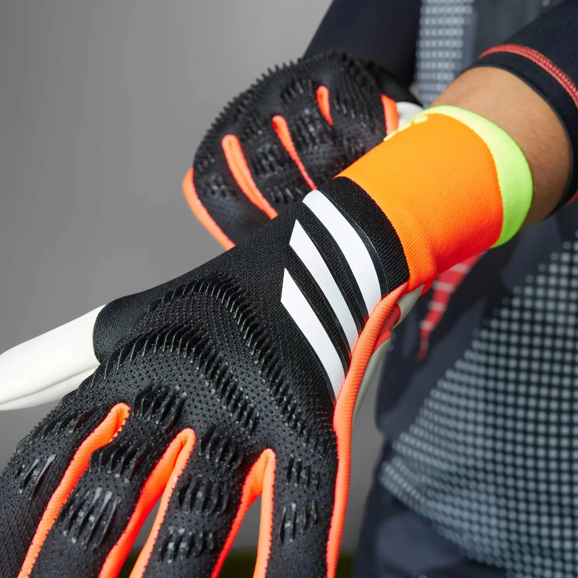 adidas Predator GL Pro Goalkeeper Gloves - Image 6