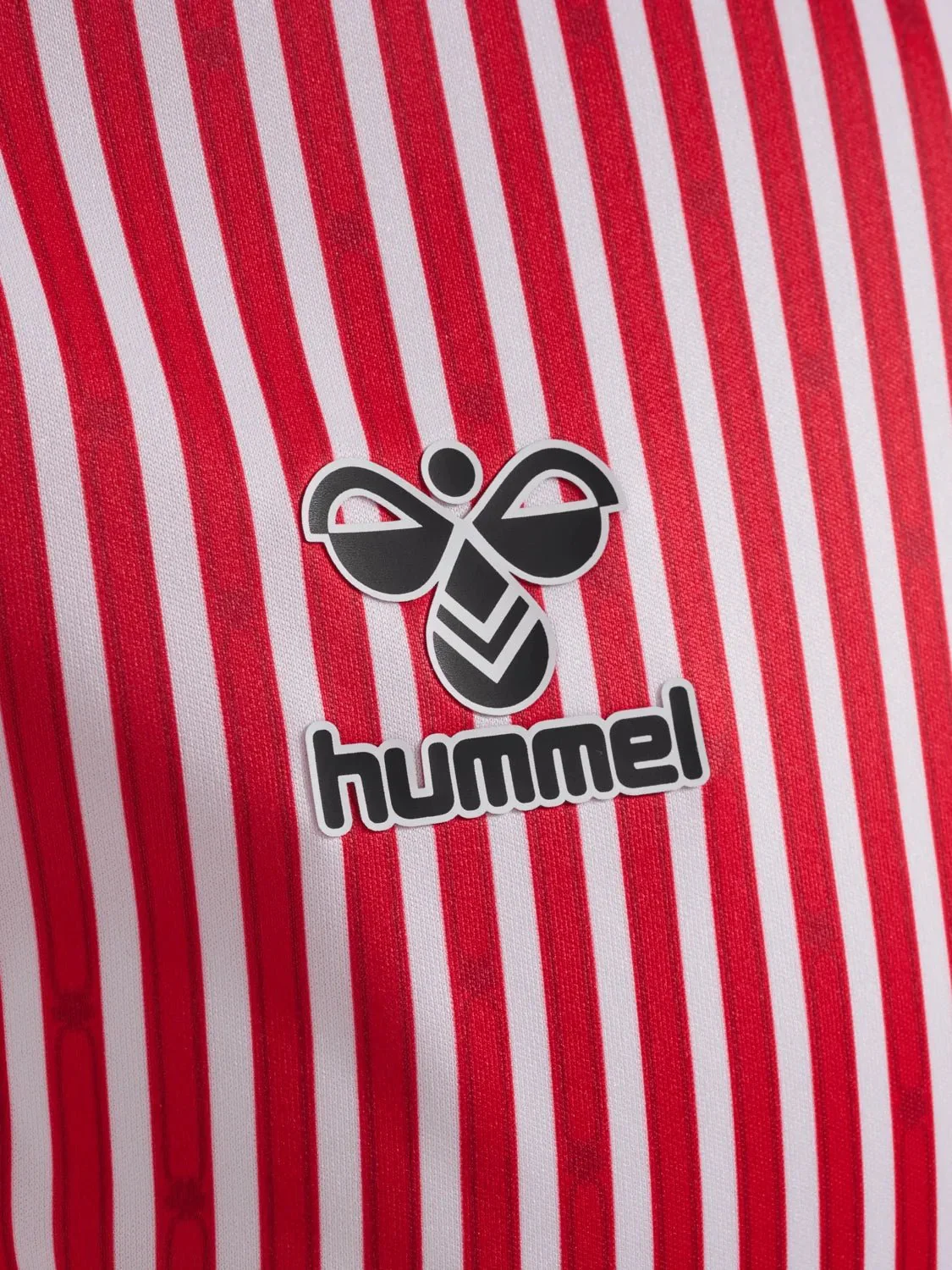 Hummel 2023-24 Southampton Stadium Home Jersey - Image 7