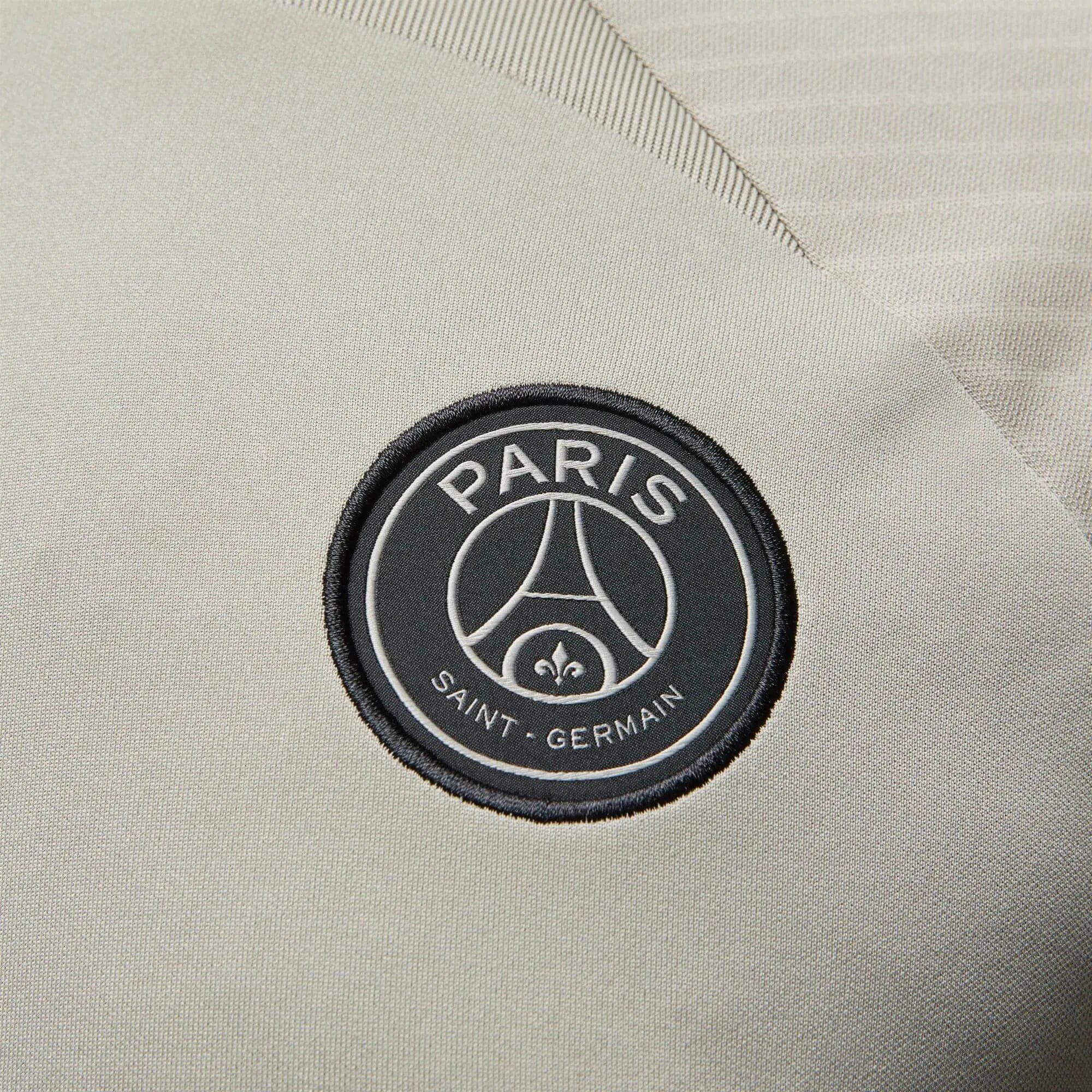 Jordan 2023-24 PSG Men's Dri-Fit Third Training Top - Image 6
