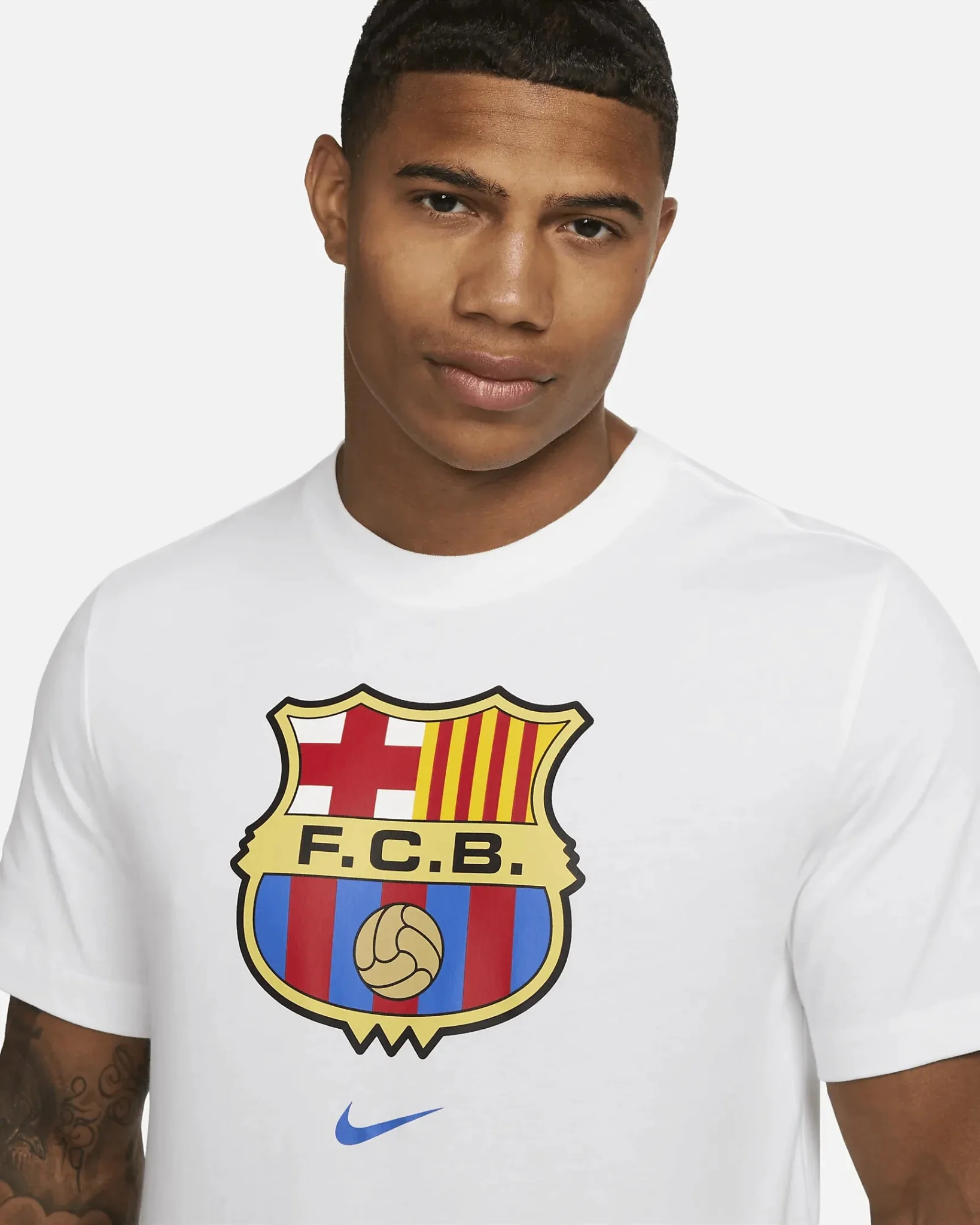 Nike 2023-24 Barcelona Crest Tee - White - Image 3