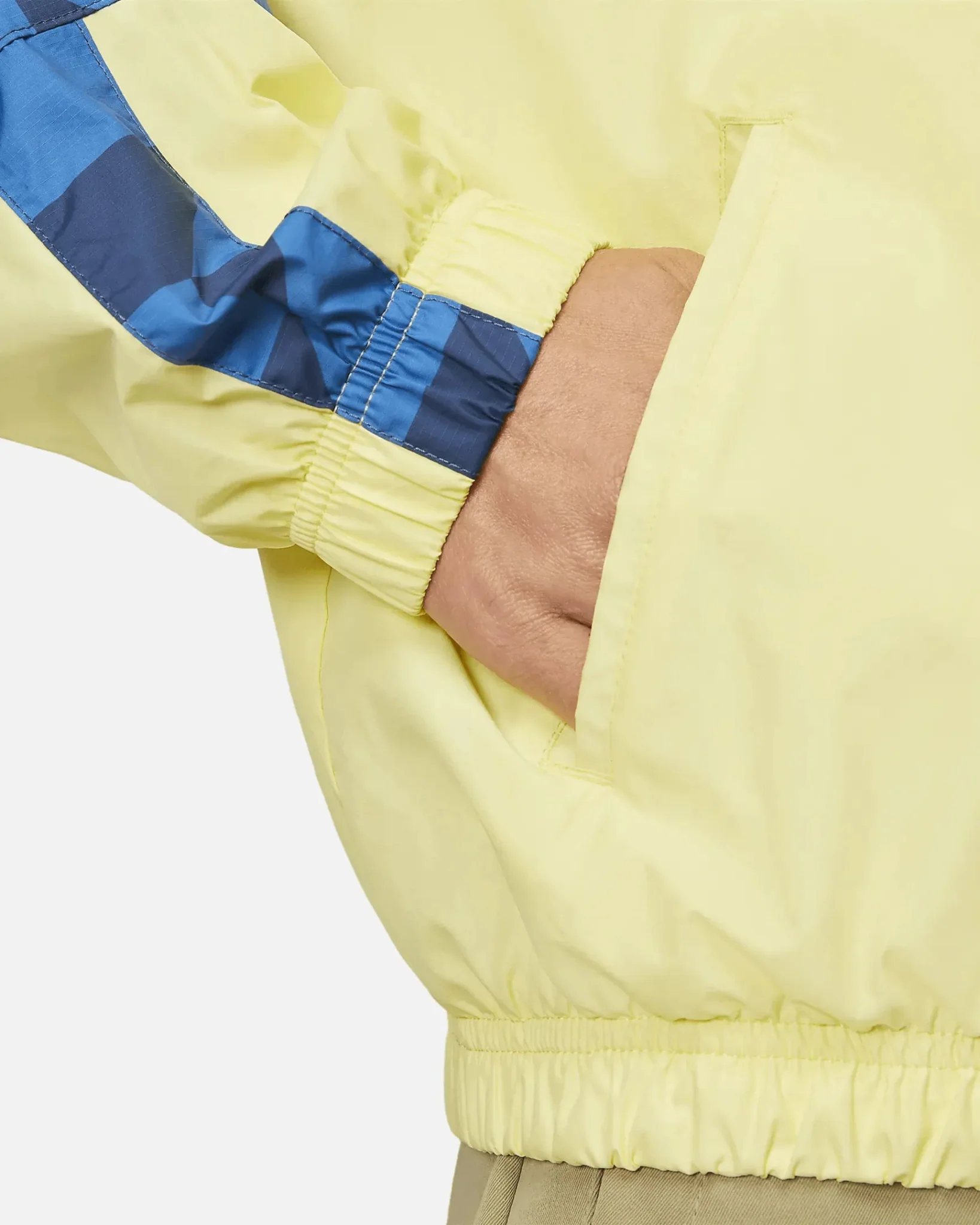 Nike 2023-24 Club America Women's NSW Essential Jacket GX - Image 5