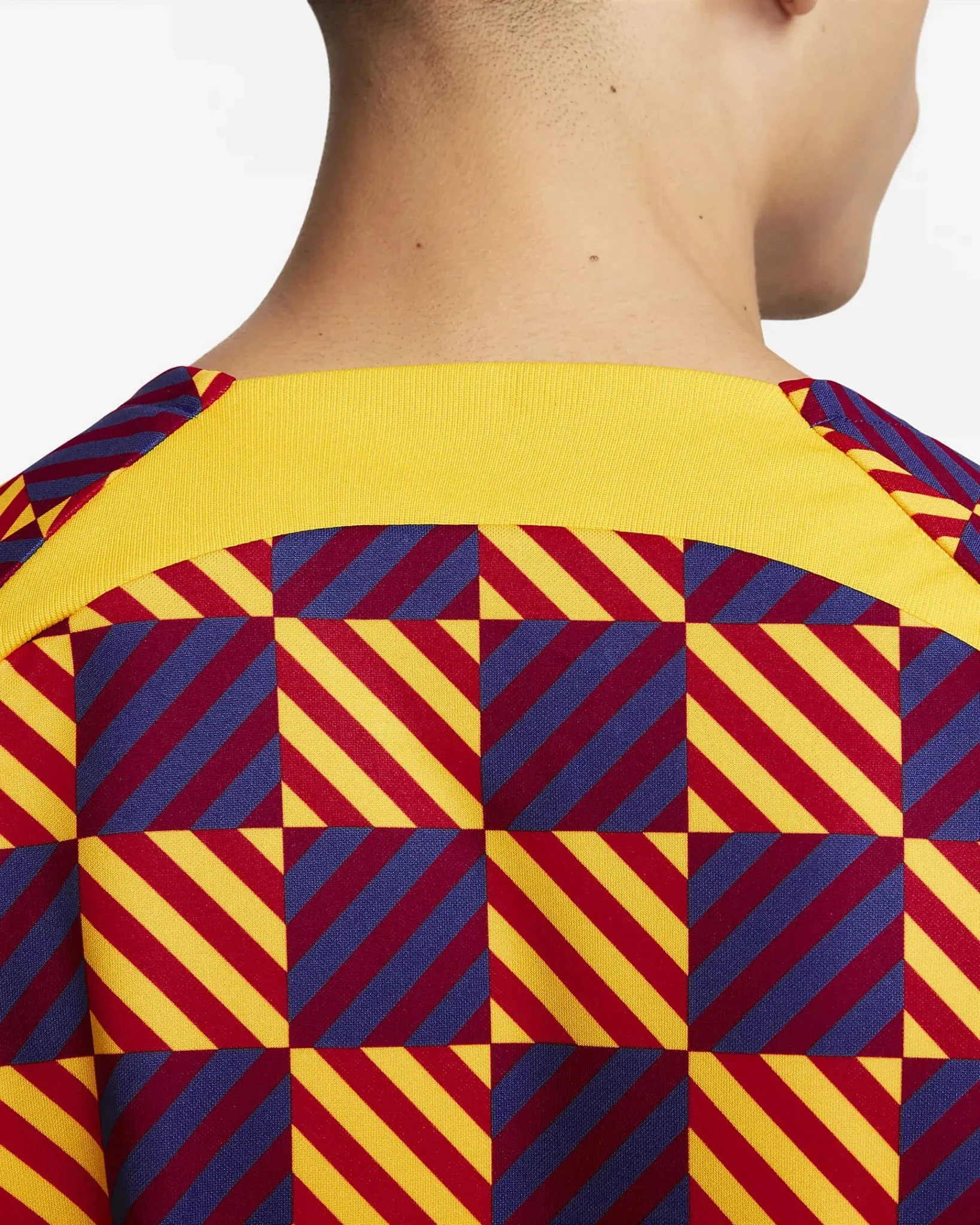 Nike 2023 Barcelona Men's Pre-Match Jersey - Image 4
