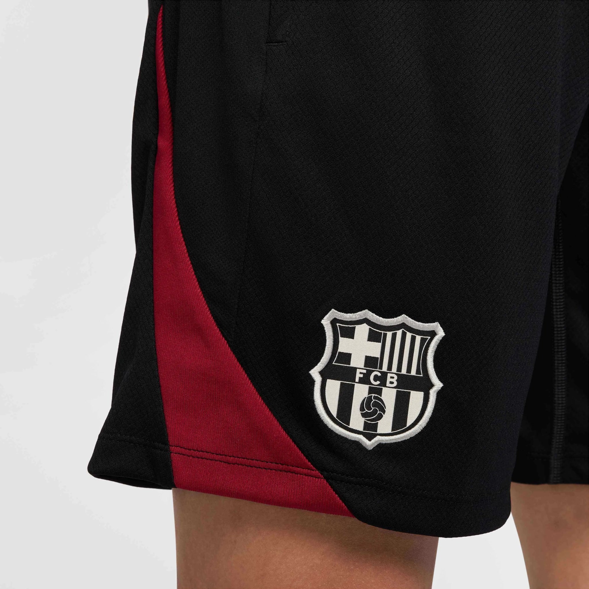 Nike 2024-25 Barcelona Men's Strike Shorts - Image 6