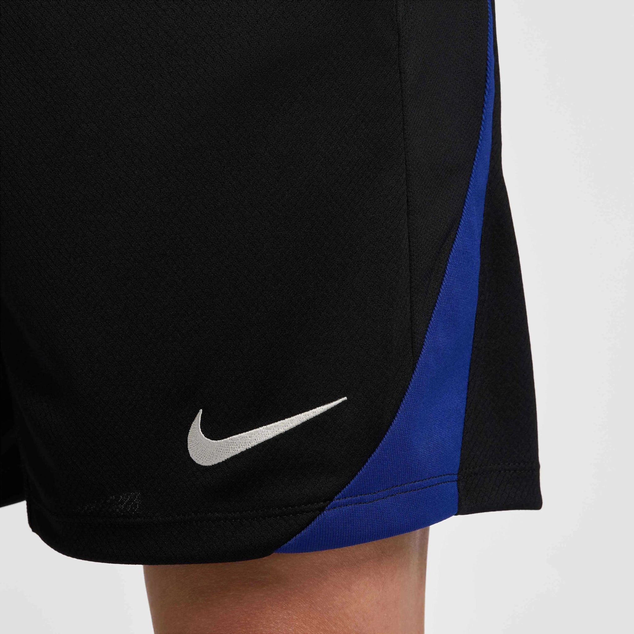 Nike 2024-25 Barcelona Men's Strike Shorts - Image 7