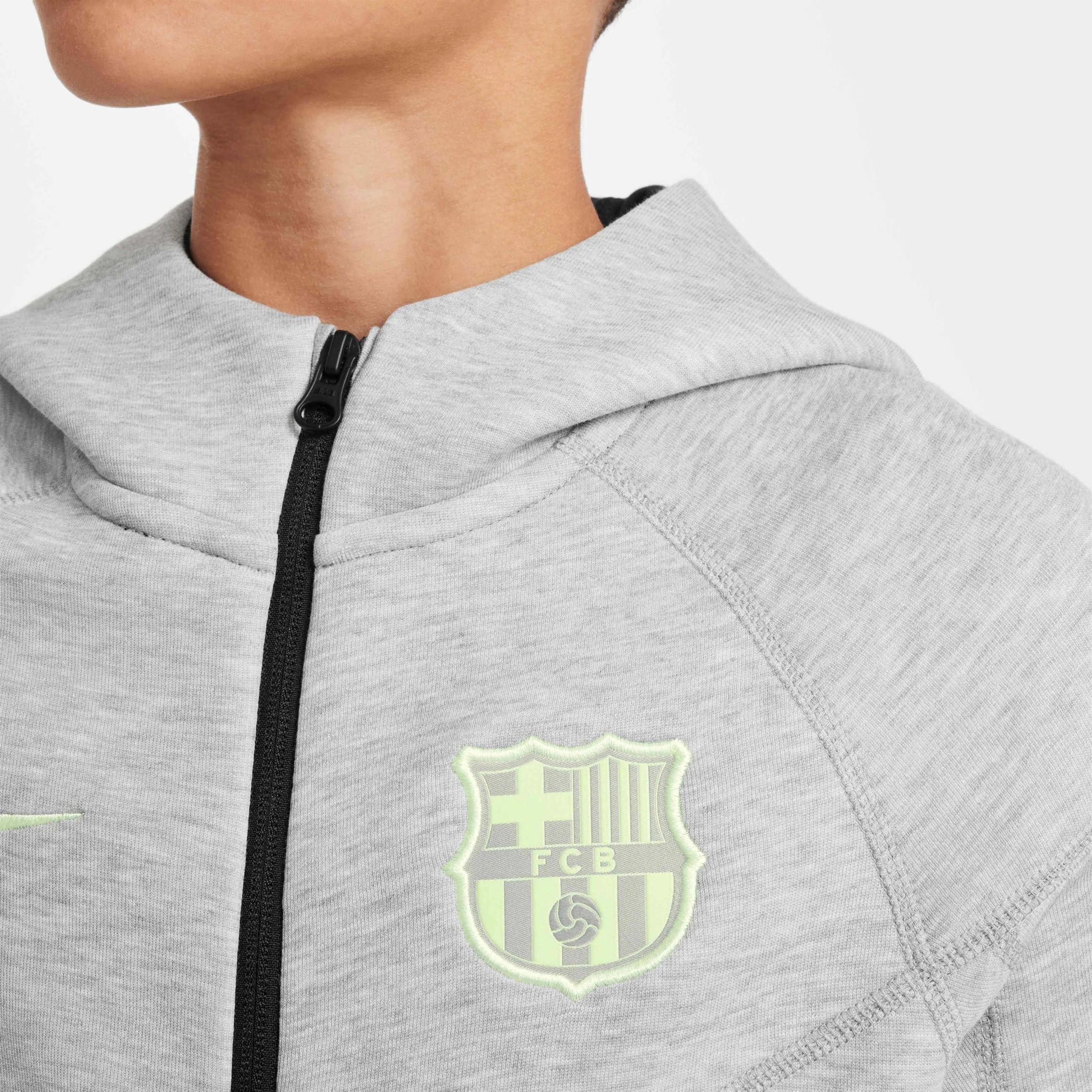 Nike 2024-25 Barcelona Youth Tech Fleece Hoodie - Image 6