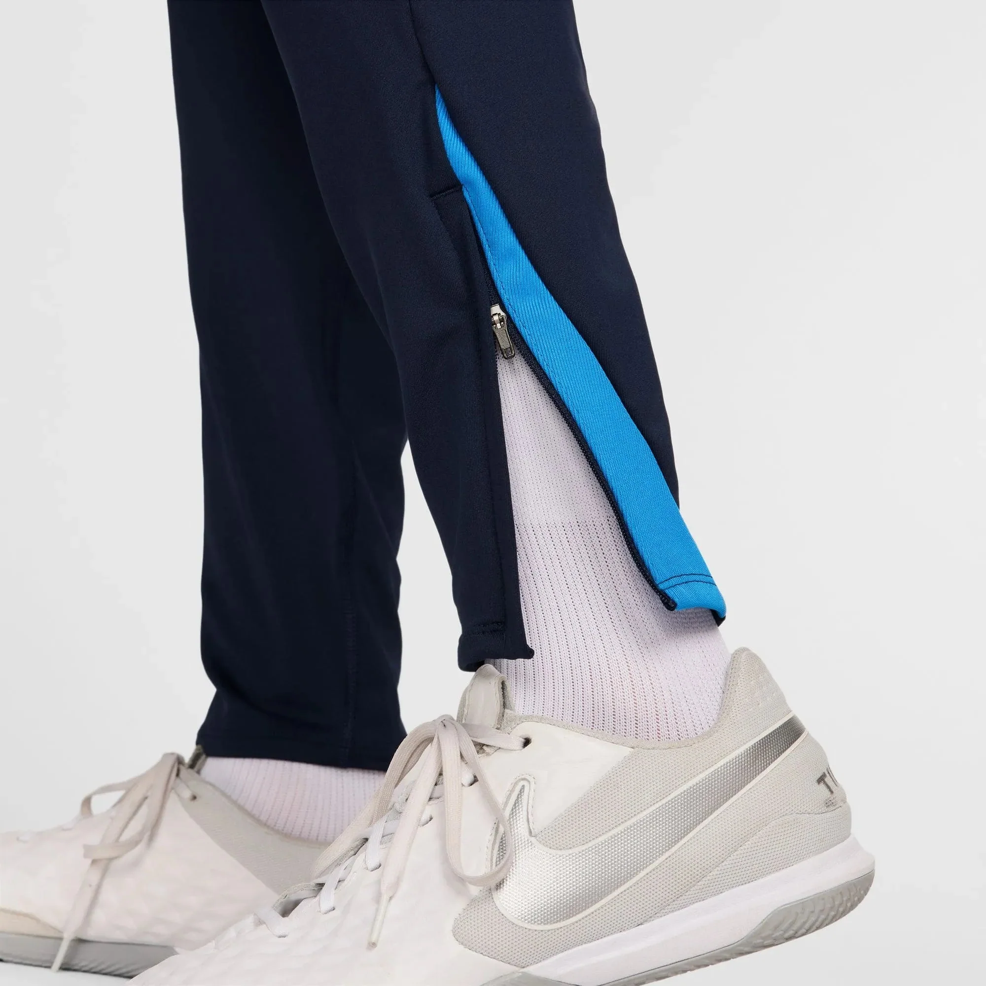 Nike 2024-25 Chelsea Men's Strike Pants - Image 6
