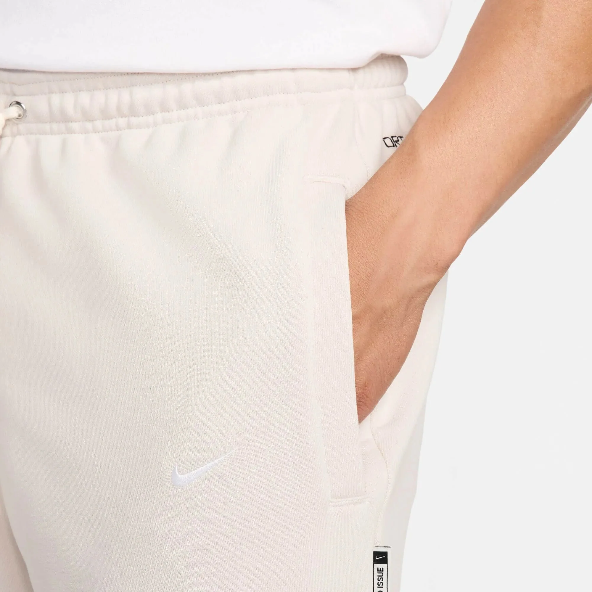 Nike 2024-25 Liverpool Men's Tapered Pants - Image 4