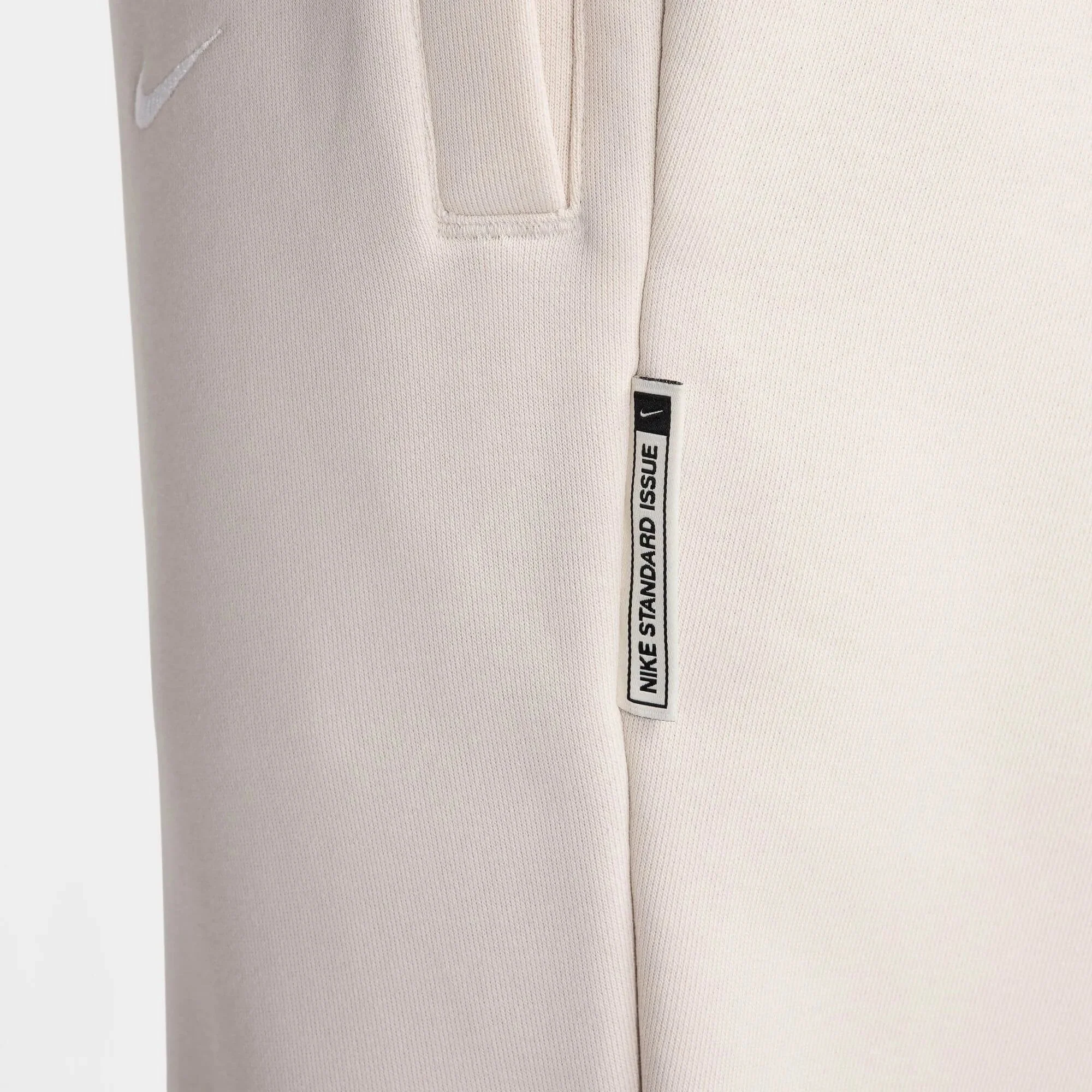 Nike 2024-25 Liverpool Men's Tapered Pants - Image 5