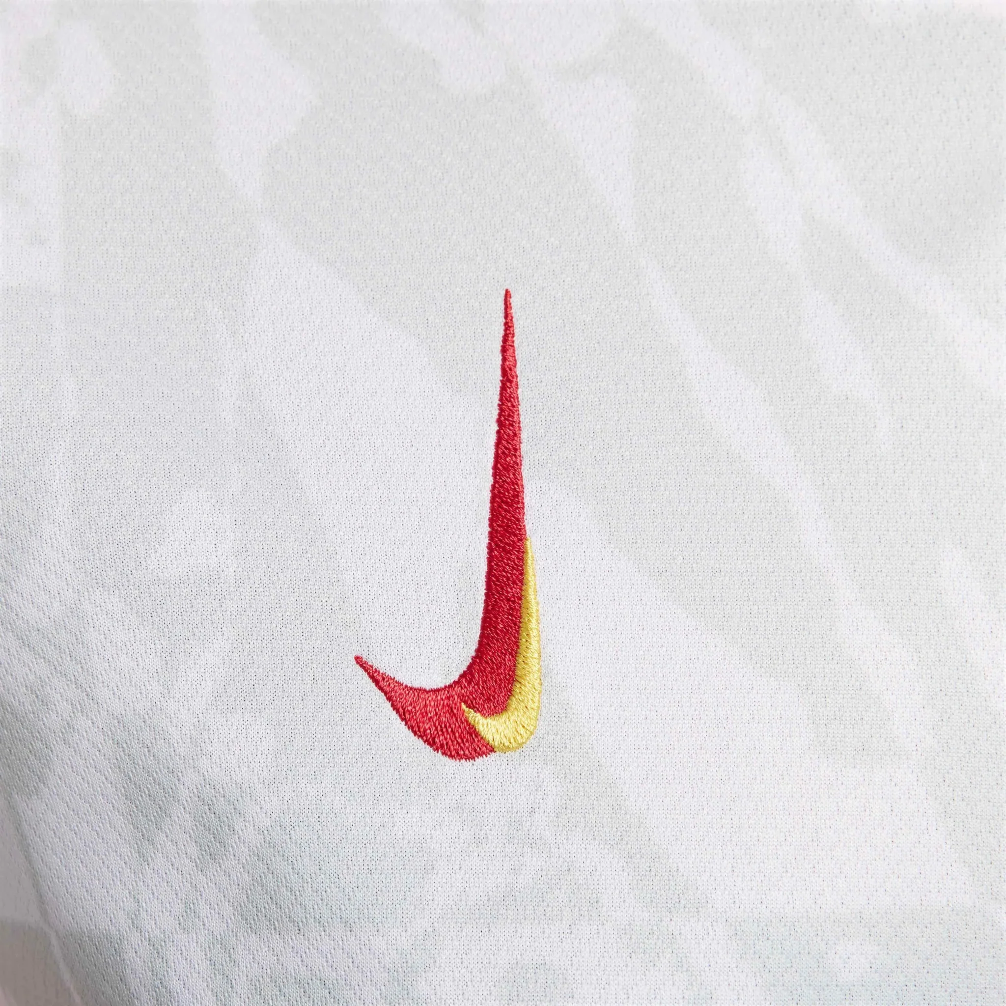 Nike 2024-25 Liverpool Women's Stadium Third Jersey - Image 9