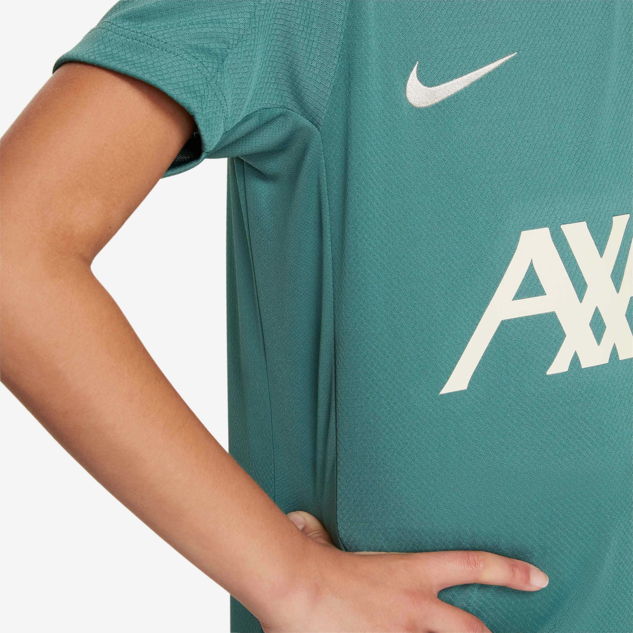 Nike 2024-25 Liverpool Youth Strike Top - Image 6