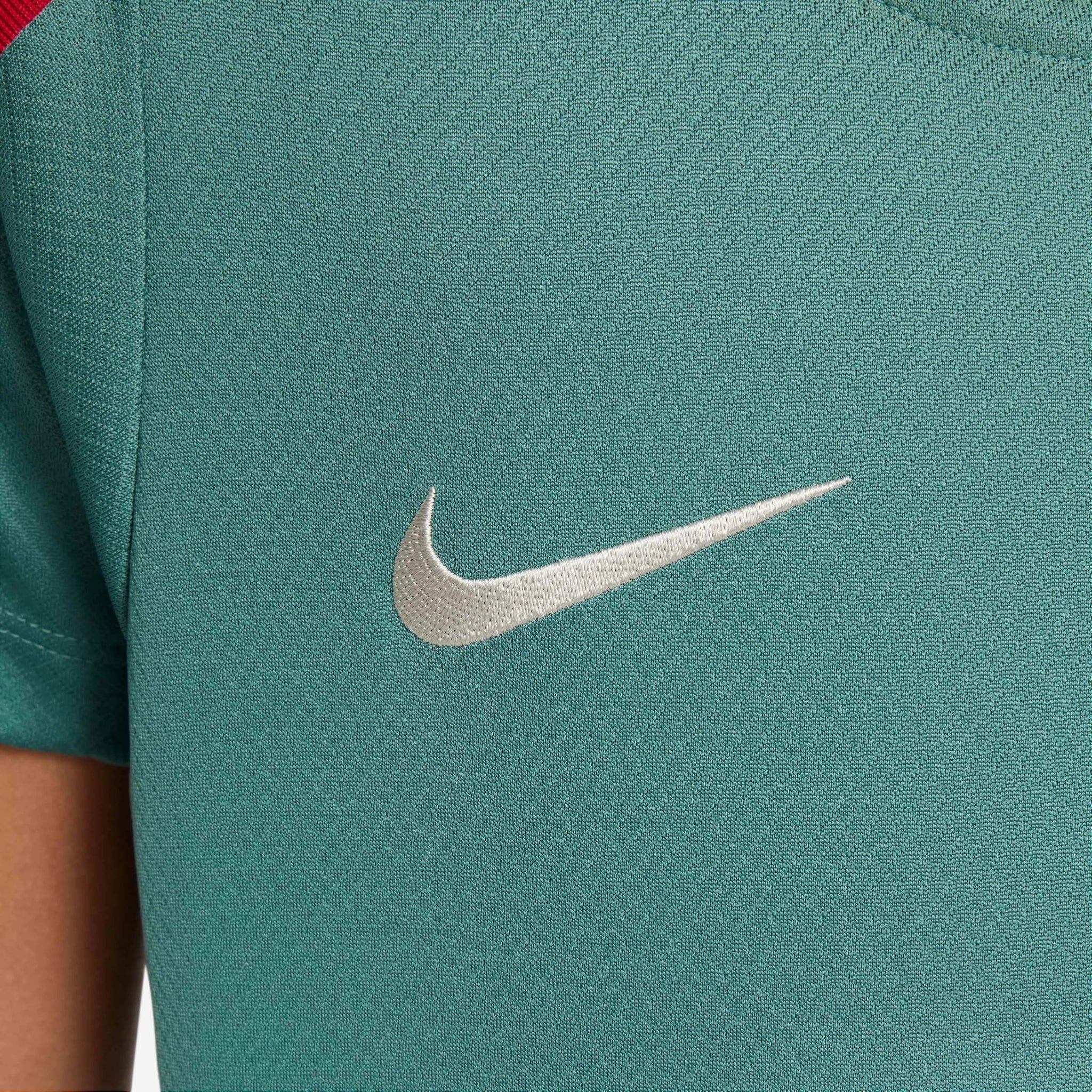 Nike 2024-25 Liverpool Youth Strike Top - Image 8
