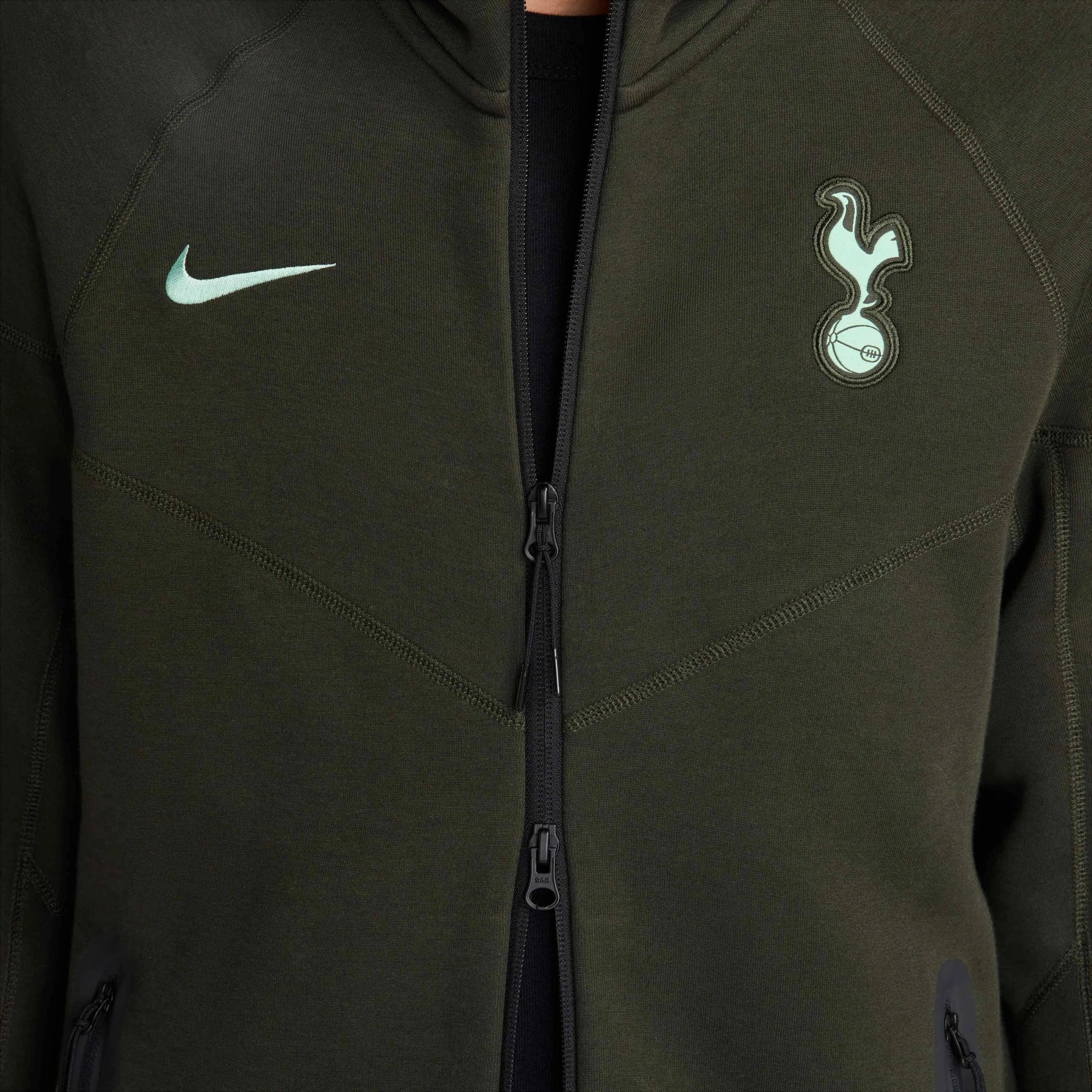 Nike 2024-25 Tottenham Men's Tech Fleece Third Full-Zip Jacket - Image 6