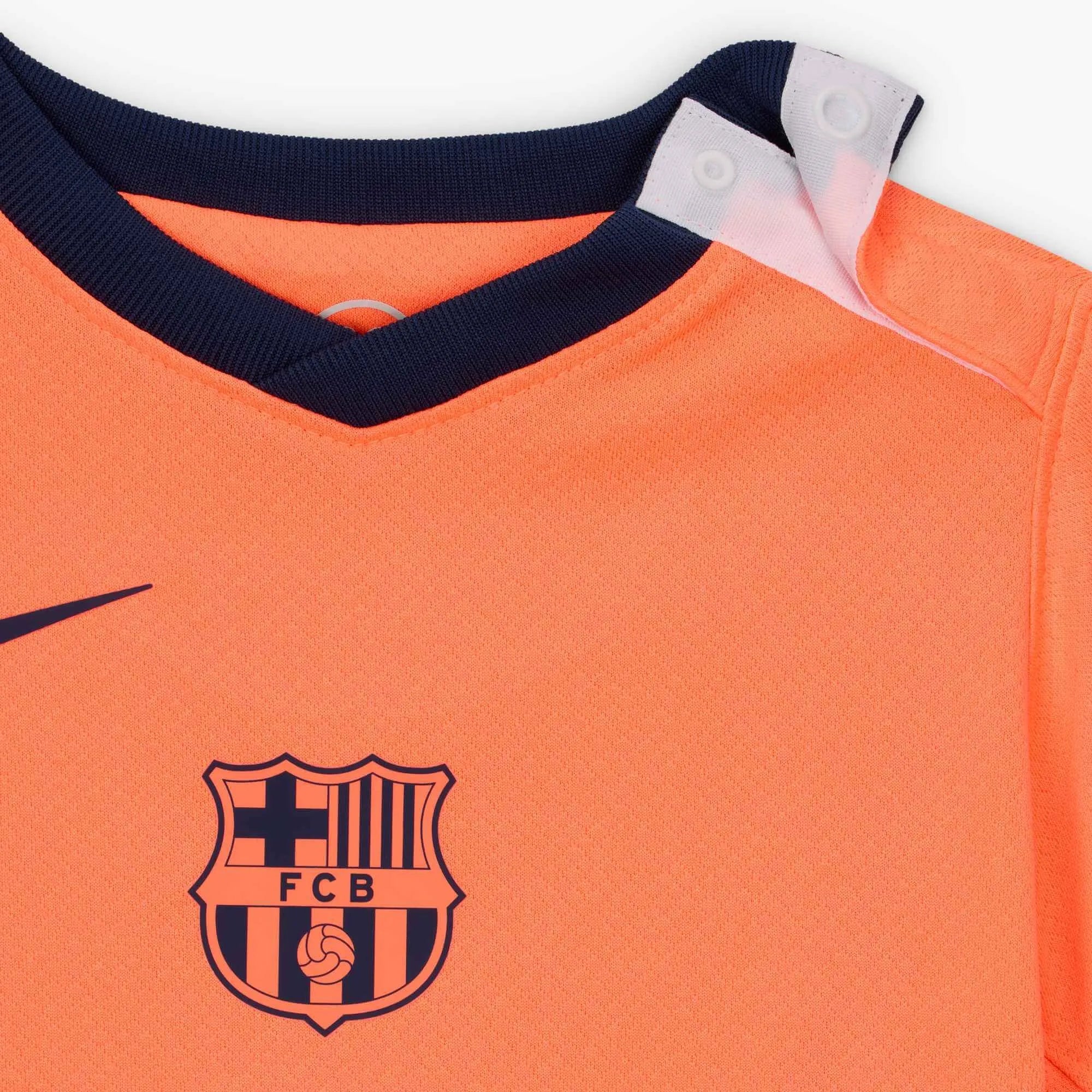 Nike 2025-26 Barcelona Infant Third Kit - Image 3