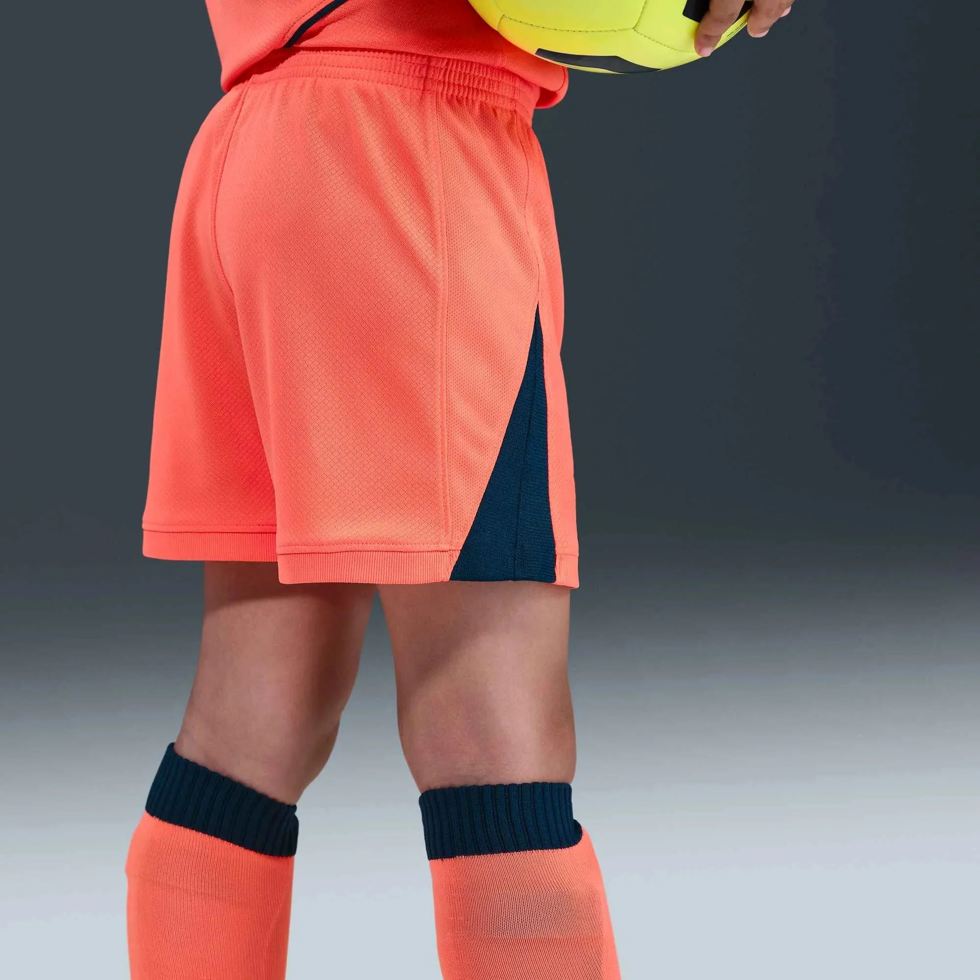 Nike 2025-26 Barcelona Little Kids' Stadium Third Kit - Image 9