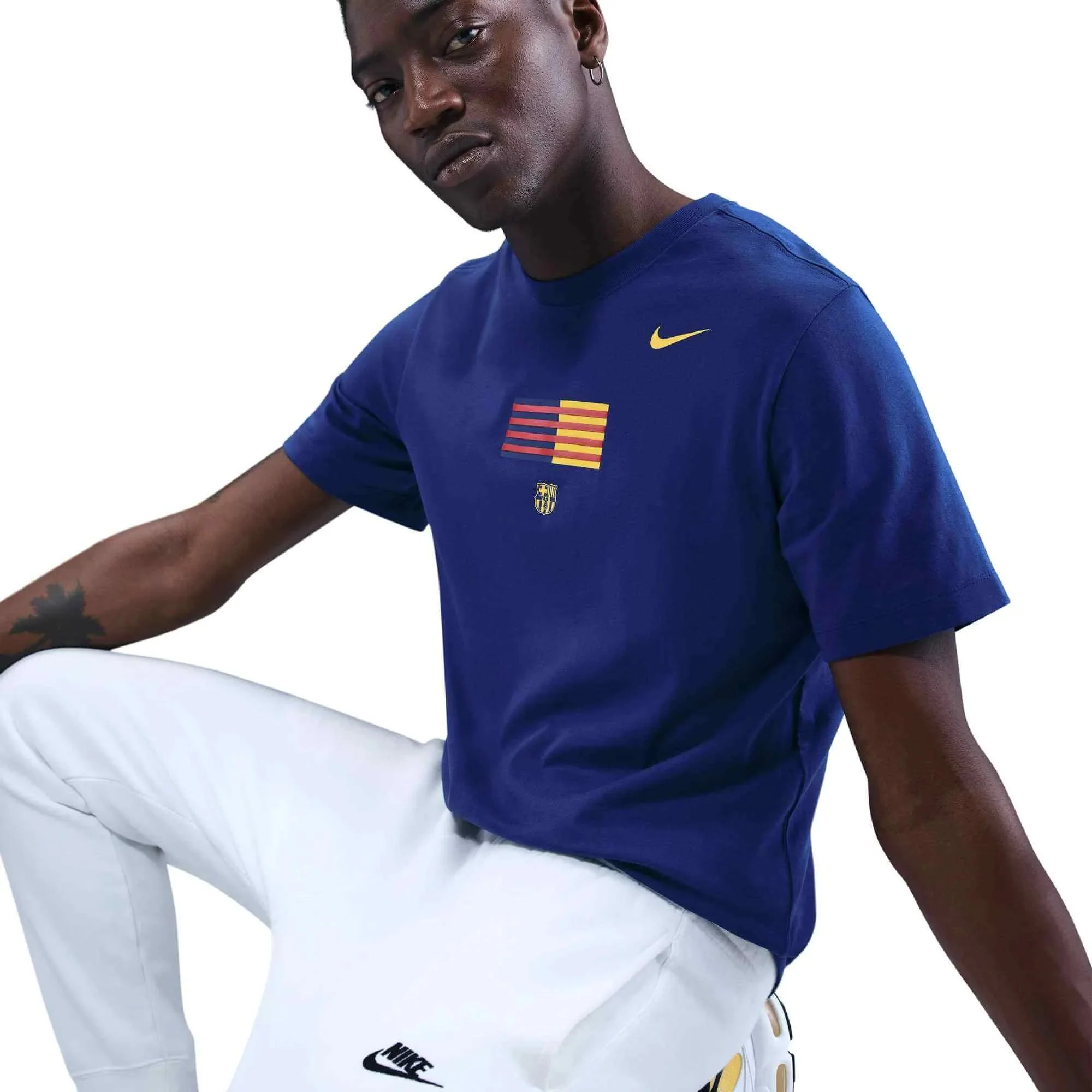 Nike 2025-26 Barcelona Men's Flag Tee - Image 4