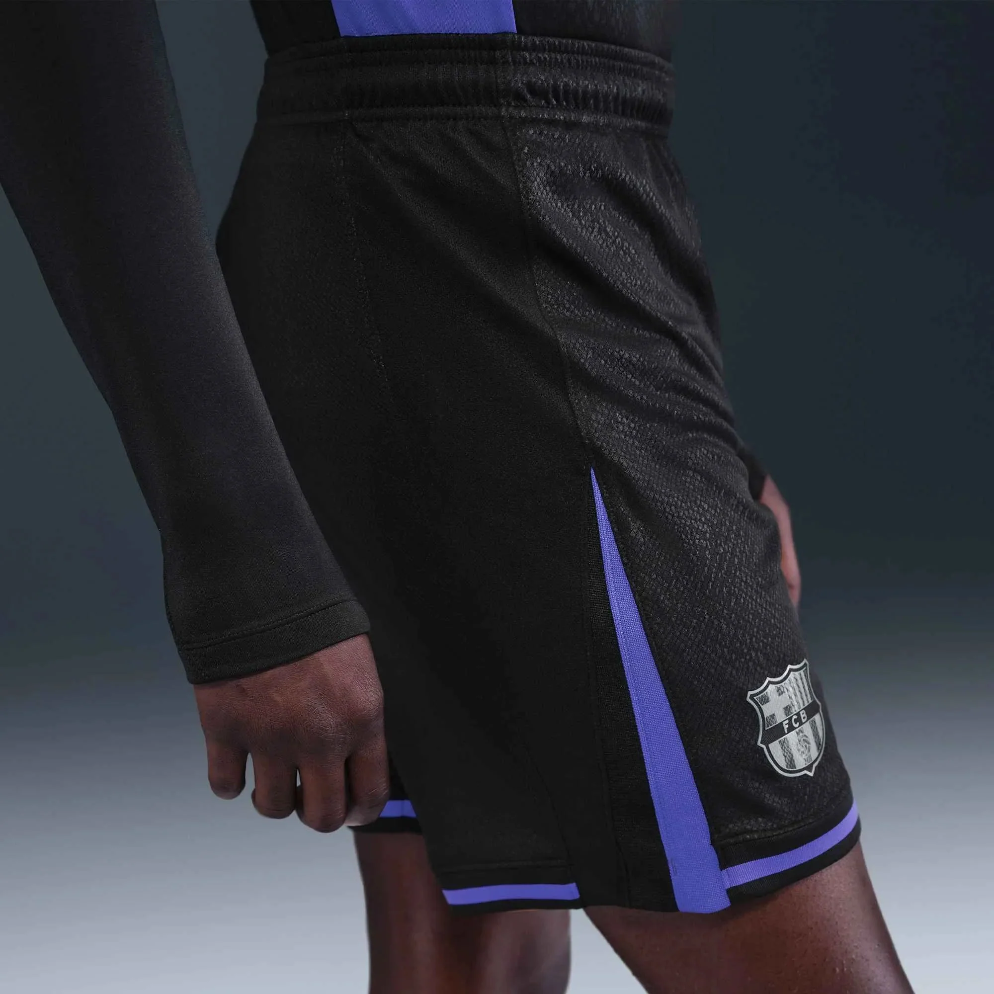 Nike 2025-26 Barcelona Men's Stadium Away Shorts - Image 5