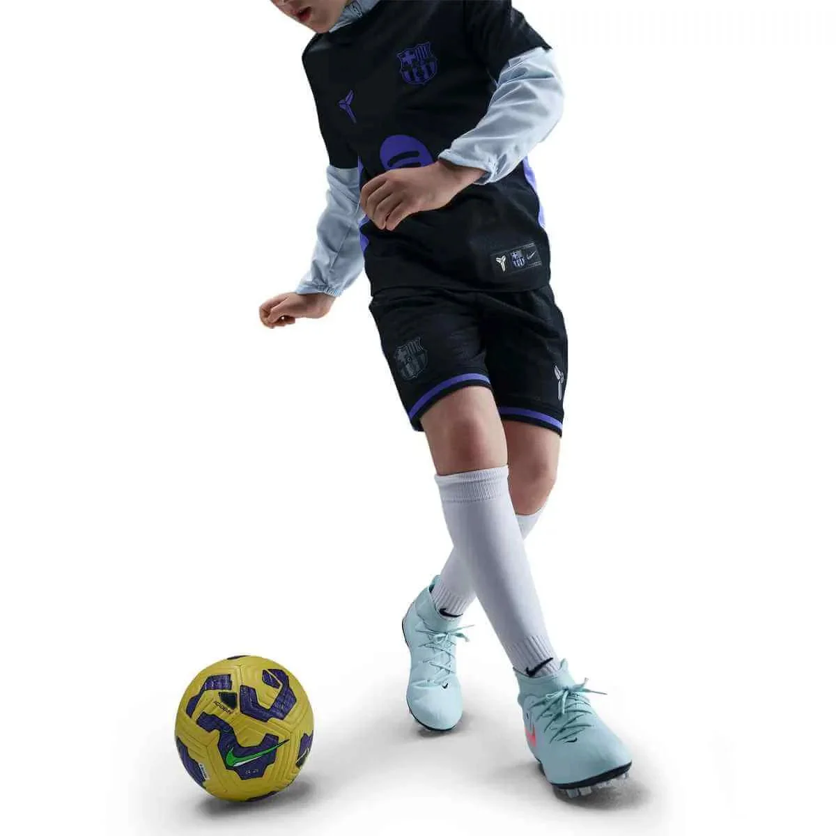 Nike 2025-26 Barcelona Youth Stadium Away Shorts - Image 3