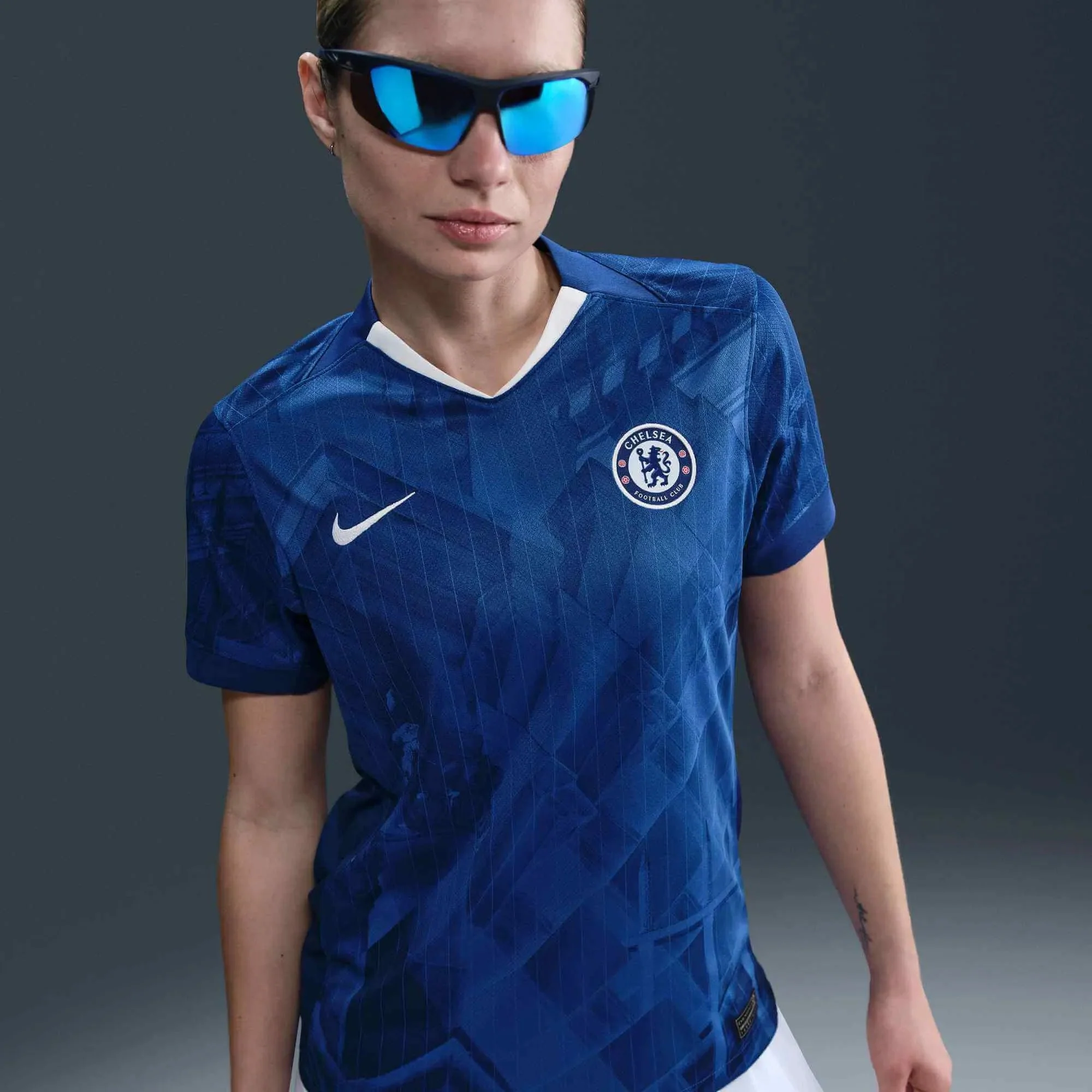 Nike 2025-26 Chelsea Women's Stadium Home Soccer Jersey - Image 4