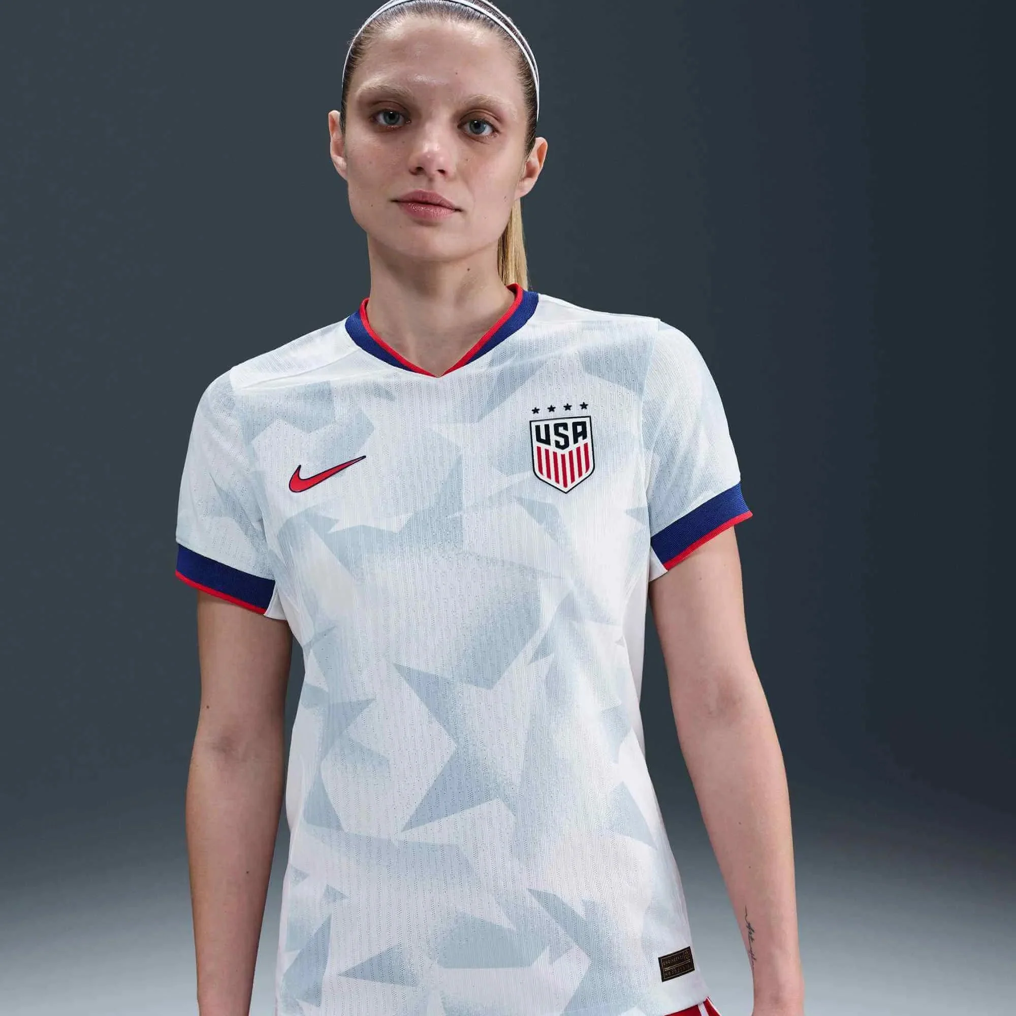 Nike 2025 USA Women's 4-Star Authentic Home Soccer Jersey - Image 3