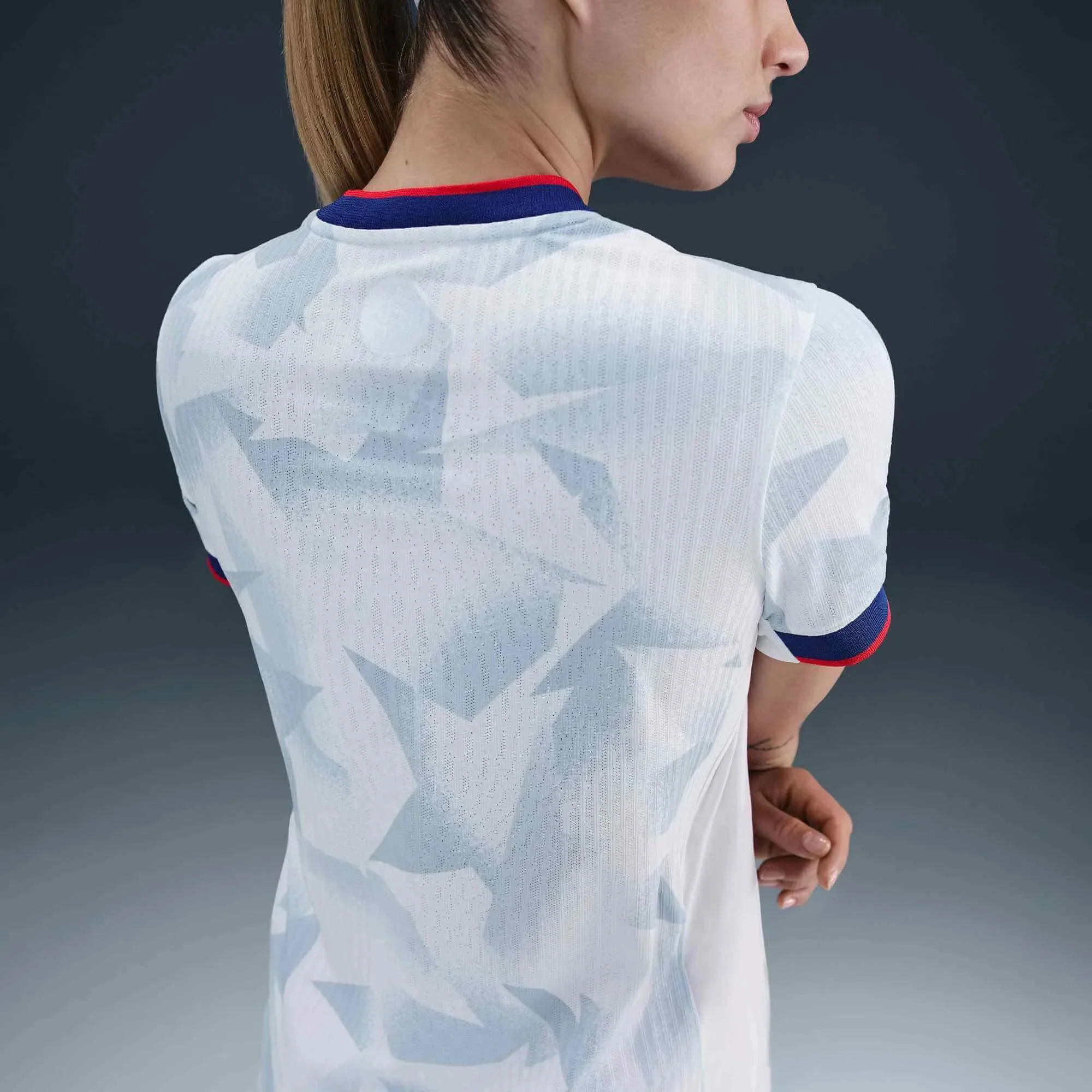 Nike 2025 USA Women's 4-Star Authentic Home Soccer Jersey - Image 4
