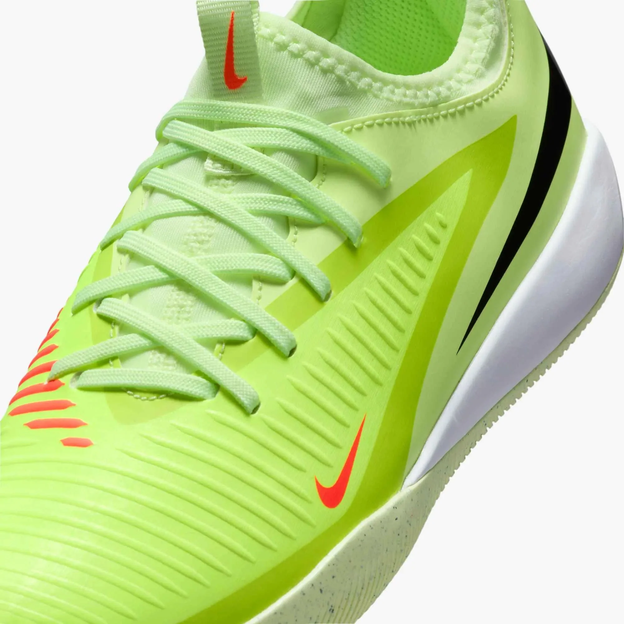 Nike Junior Phantom 6 Low Academy Indoor Soccer Shoes - Max Voltage Pack (HO25) - Image 7
