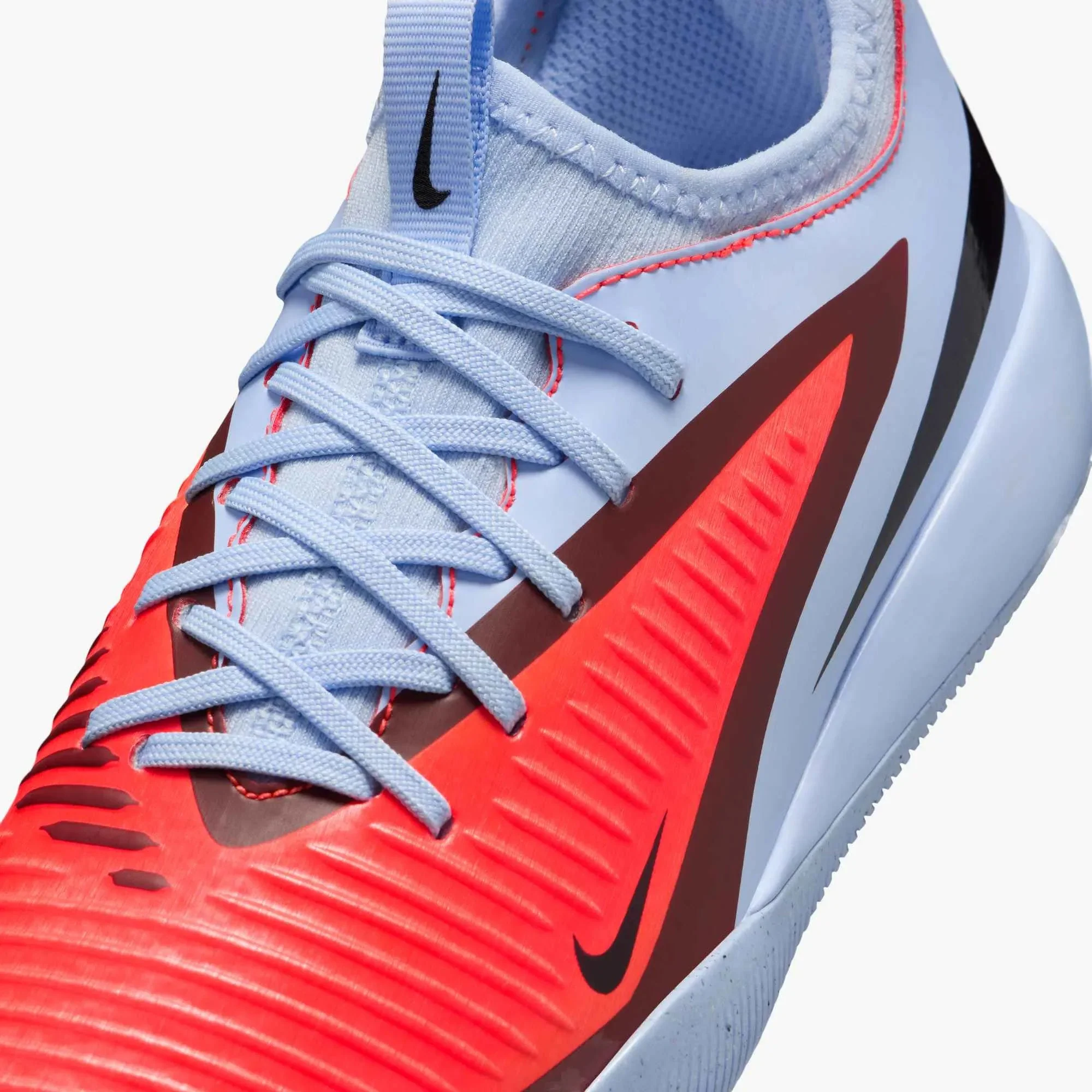 Nike Junior Phantom 6 Low Academy Indoor Soccer Shoes - Scary Good Pack (FA25) - Image 7