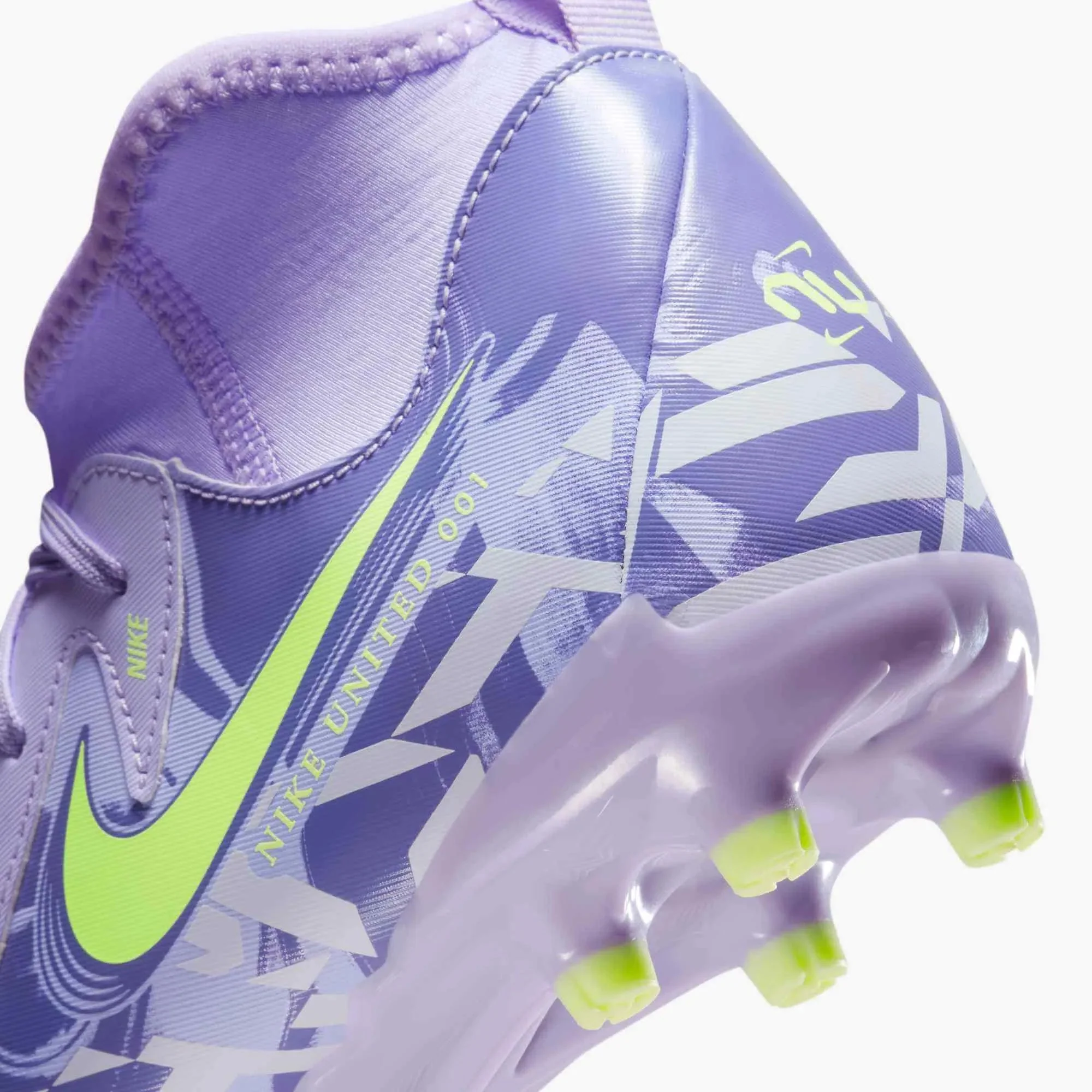 Nike Junior Phantom Luna II Academy NU1 Firm Ground Soccer Cleats - United Pack (SP25) - Image 8