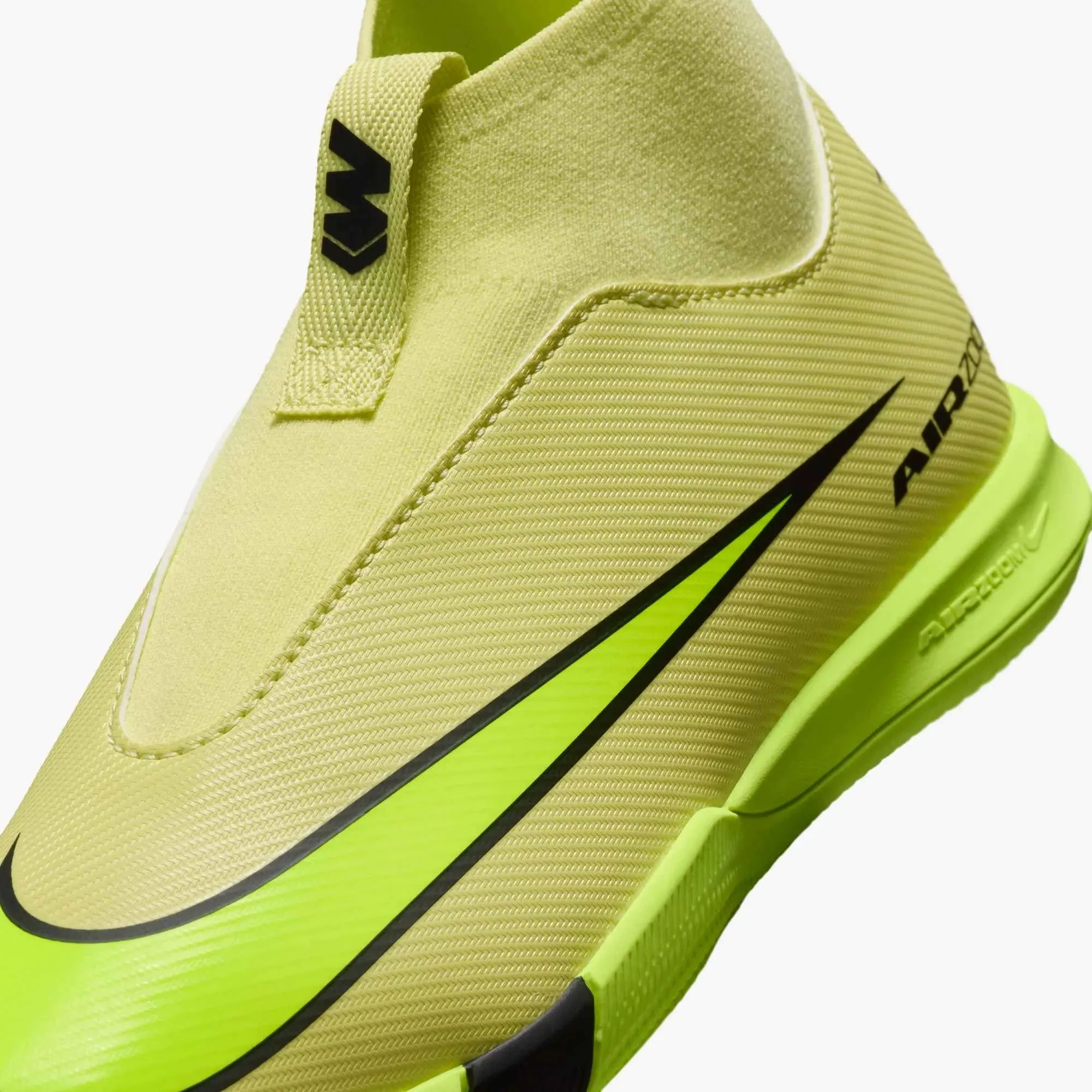 Nike Junior Zoom Superfly 10 Academy Indoor Soccer Shoes - Max Voltage Pack (HO25) - Image 7