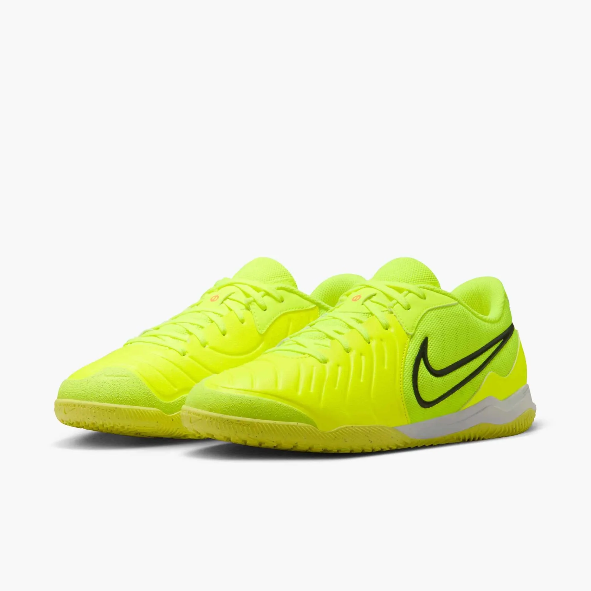 Nike Legend 10 Academy Indoor Soccer Shoes - Max Voltage Pack (HO25) - Image 3