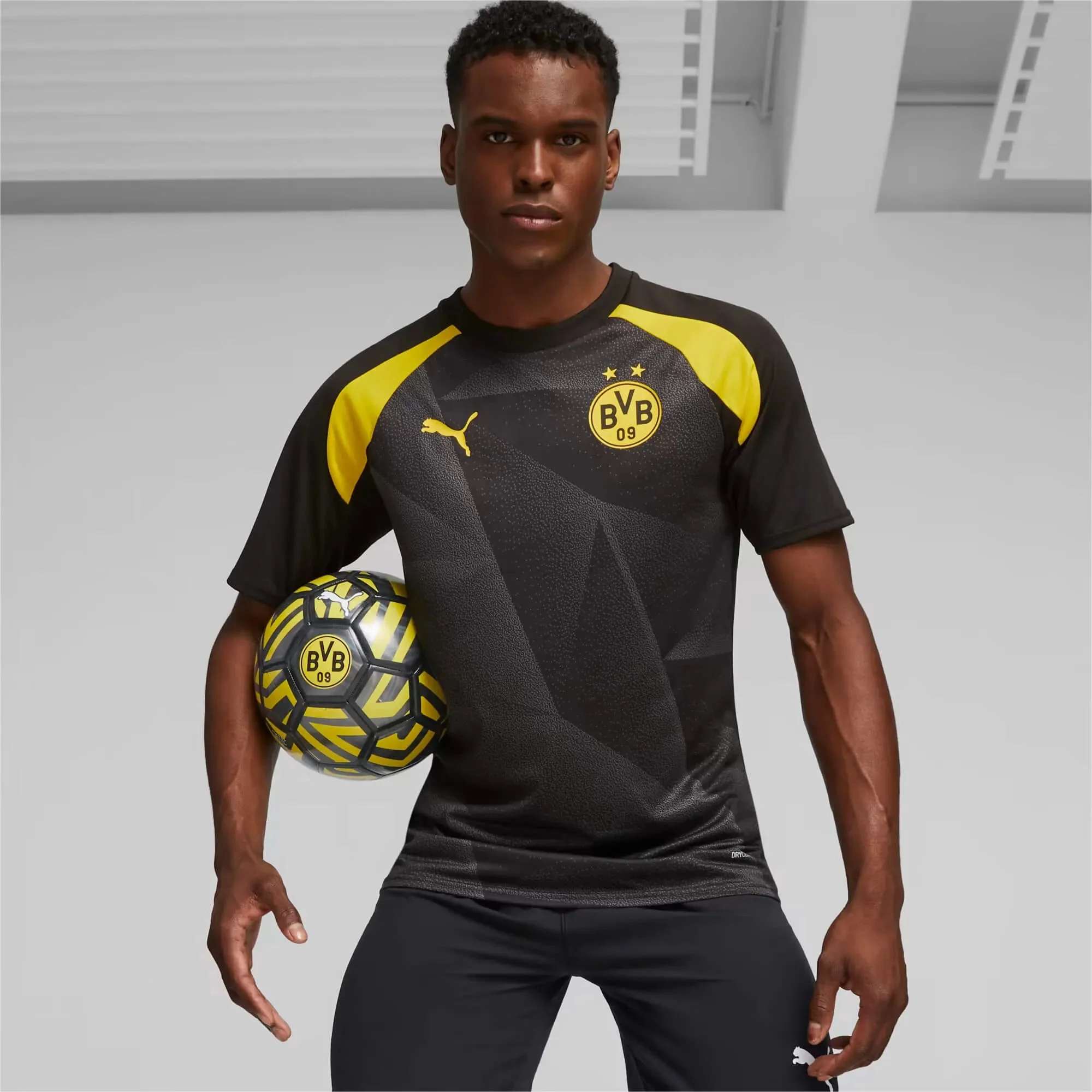 Puma 2023-24 Borussia Dortmund Men's Pre-Match Jersey - Image 3