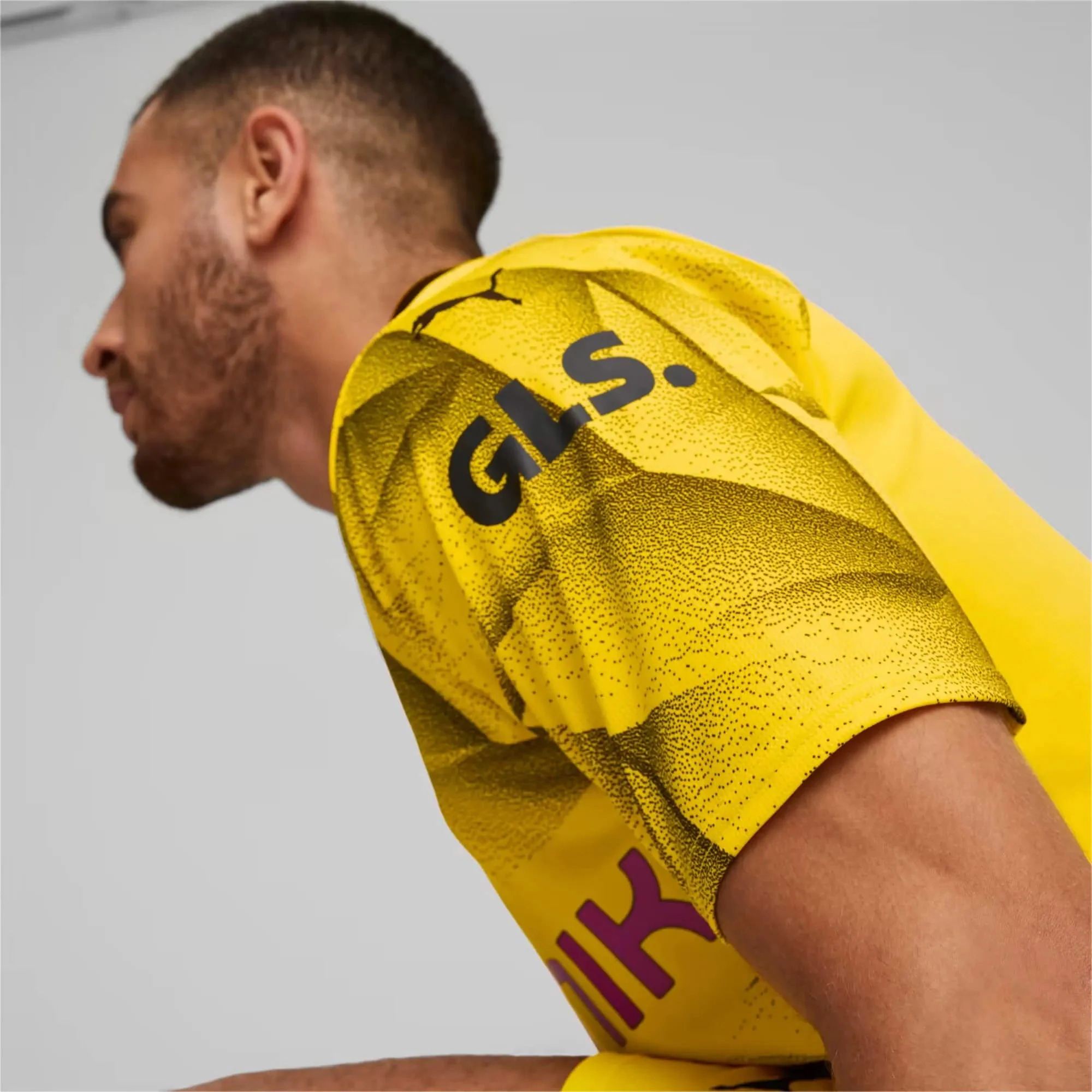 Puma 2023-24 Borussia Dortmund Men's Stadium Third Jersey - Image 8