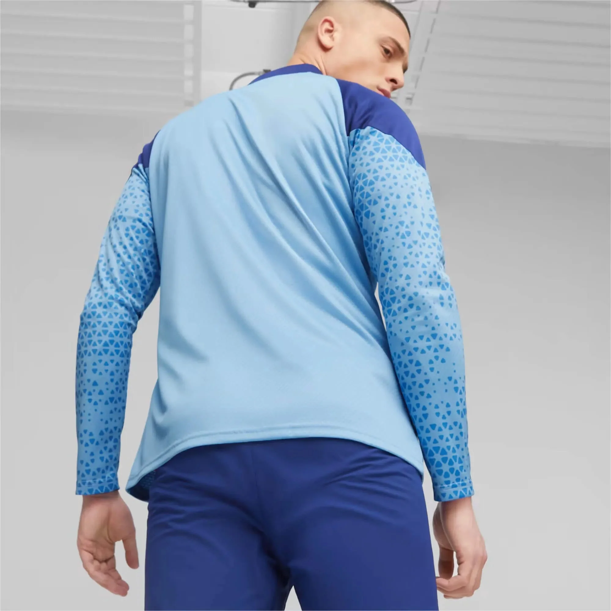 Puma 2023-24 Chivas Men's Training Jacket - Image 4