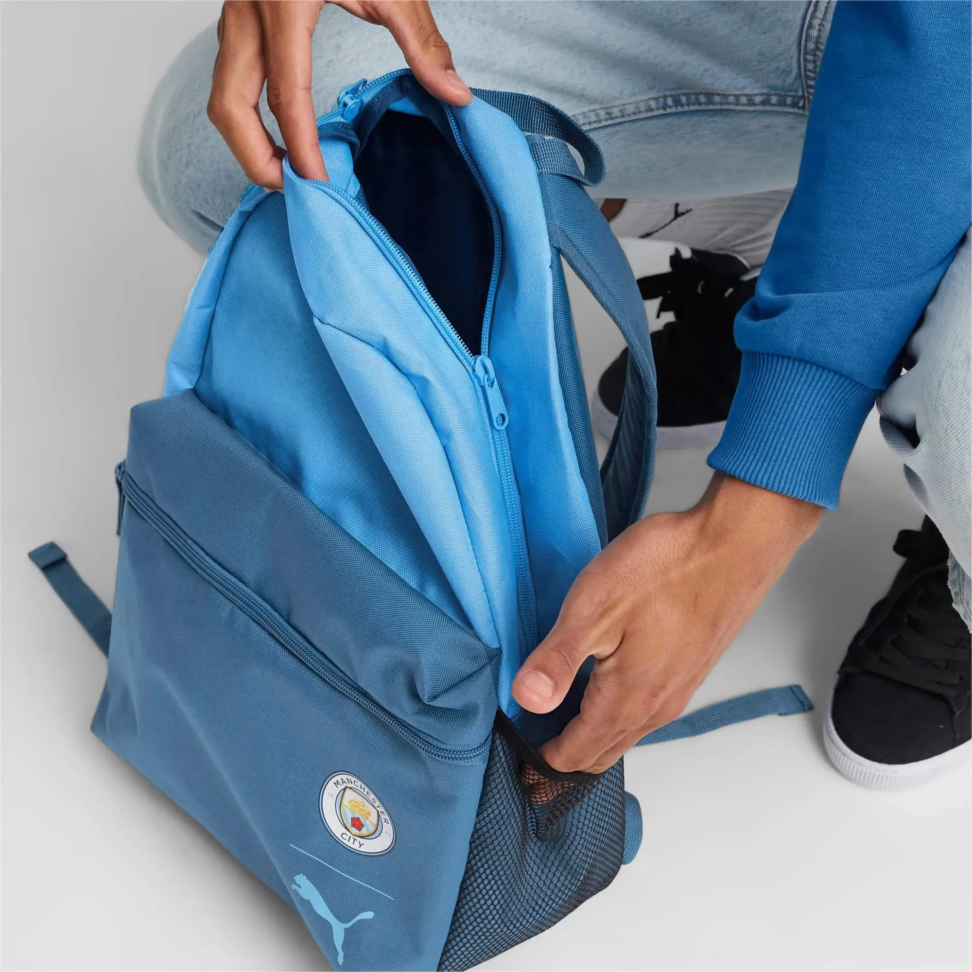 Puma 2023-24 Manchester City Fan Backpack - Image 5