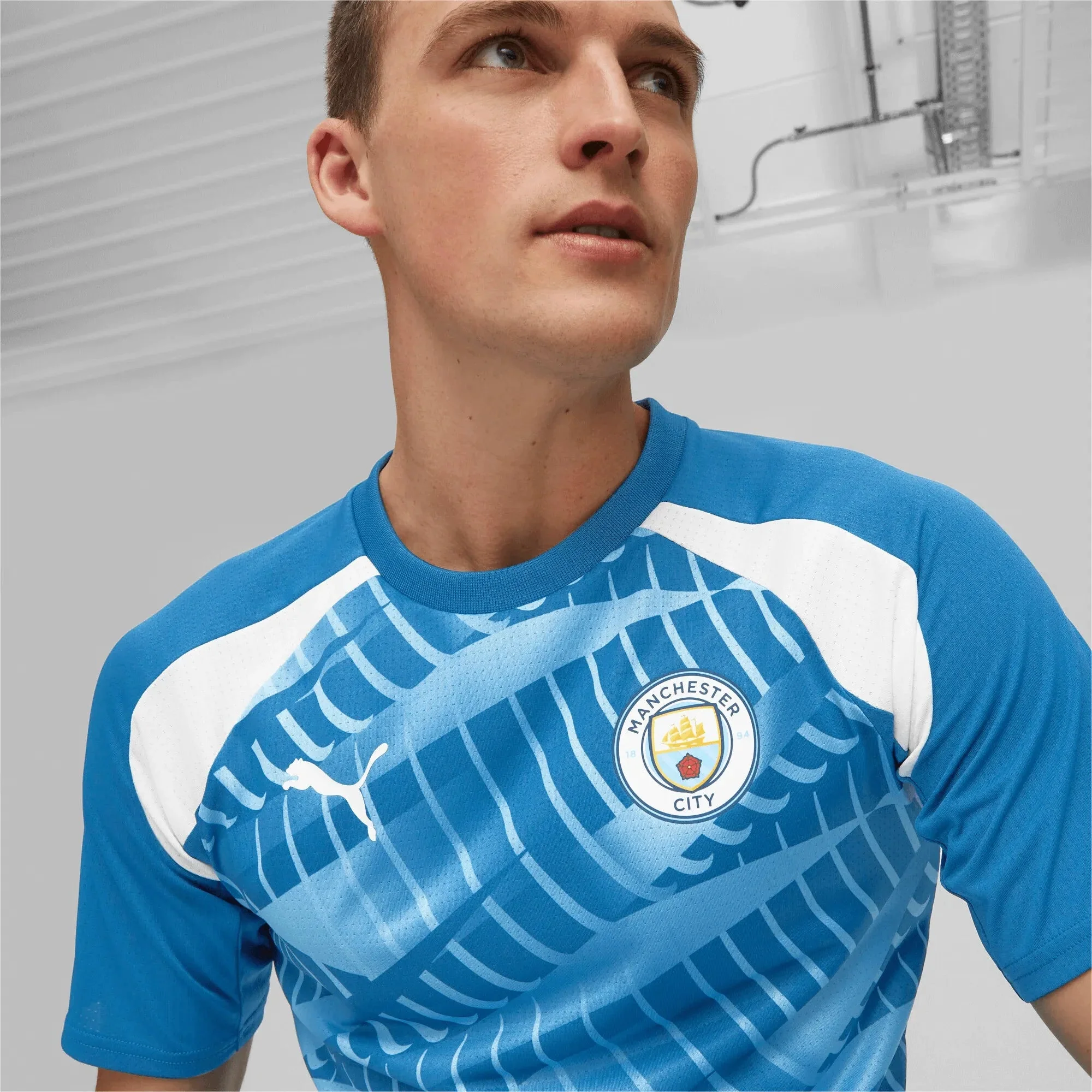 Puma 2023-24 Manchester City Men's Pre-Match Jersey - Image 4